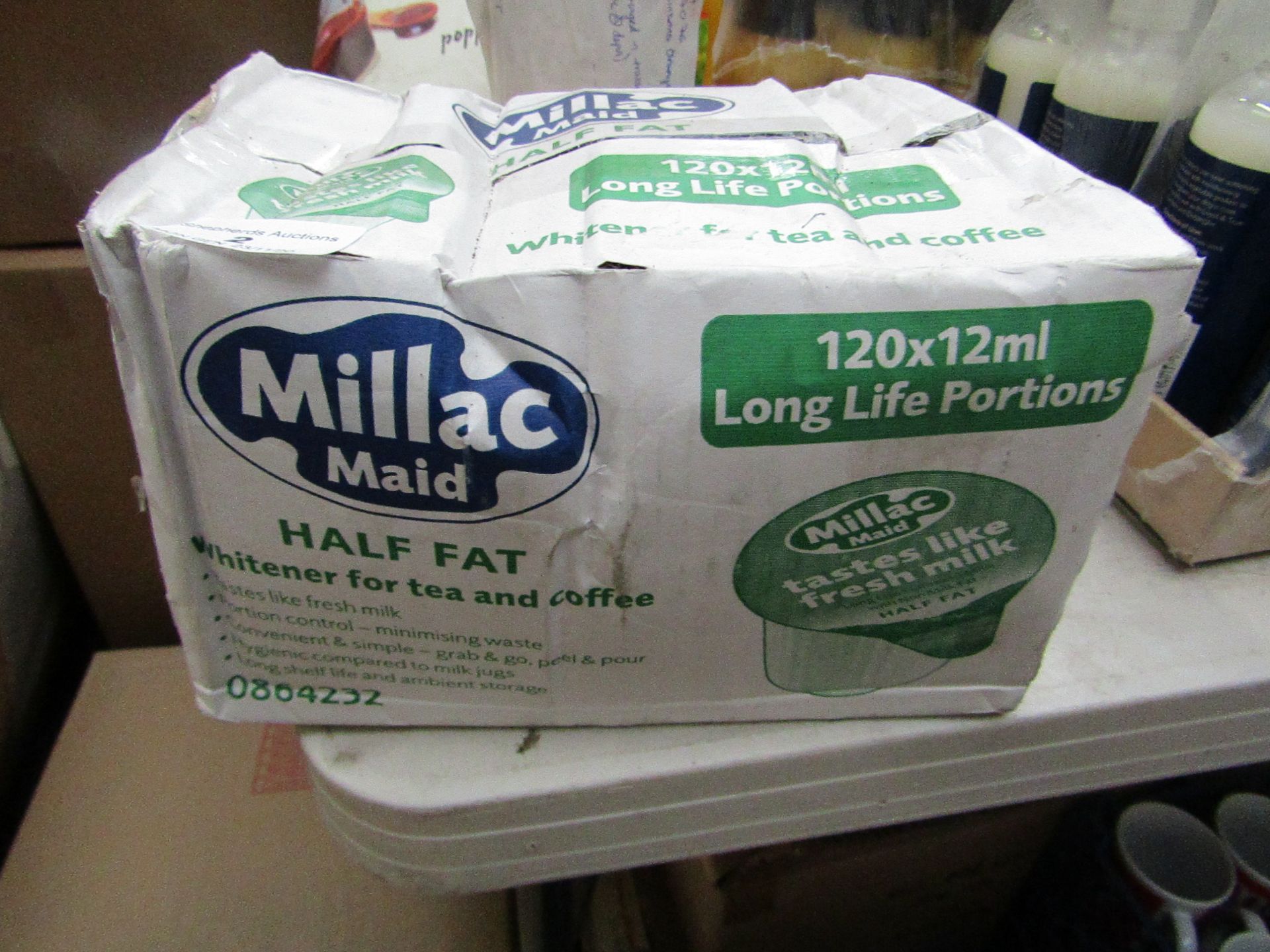 Millac Maid - Half Fat Whitener (120x12ml) - 22/09/20 - Box Crinkled.