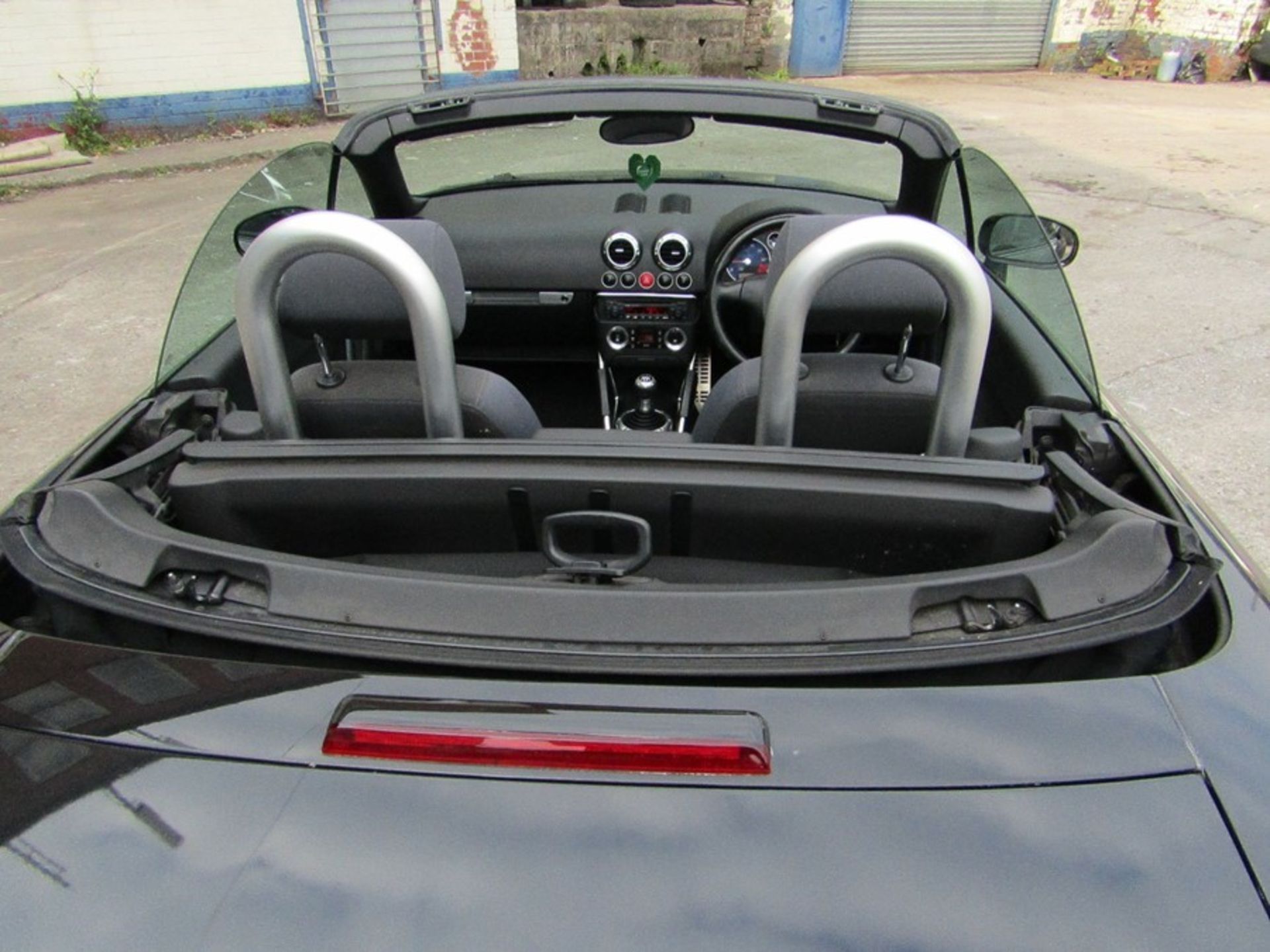 2005 Audi 1.8i Convertible roadster, 131,608 Miles (unchecked) MOT until 01/06/2021, Has part - Image 14 of 16