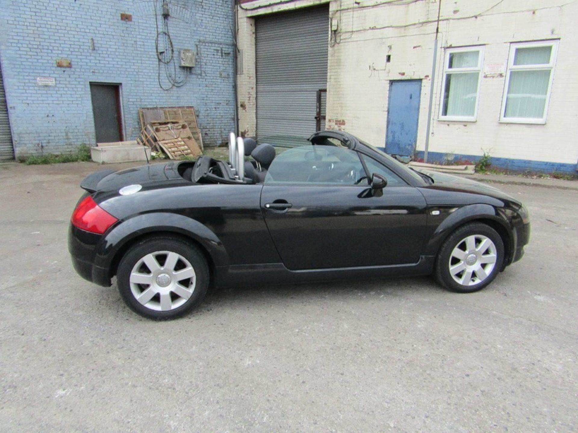 2005 Audi 1.8i Convertible roadster, 131,608 Miles (unchecked) MOT until 01/06/2021, Has part - Image 13 of 16