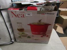 Rossa Nea 28cm Die cast Stockpot with induction Base. Boxed but unchecked
