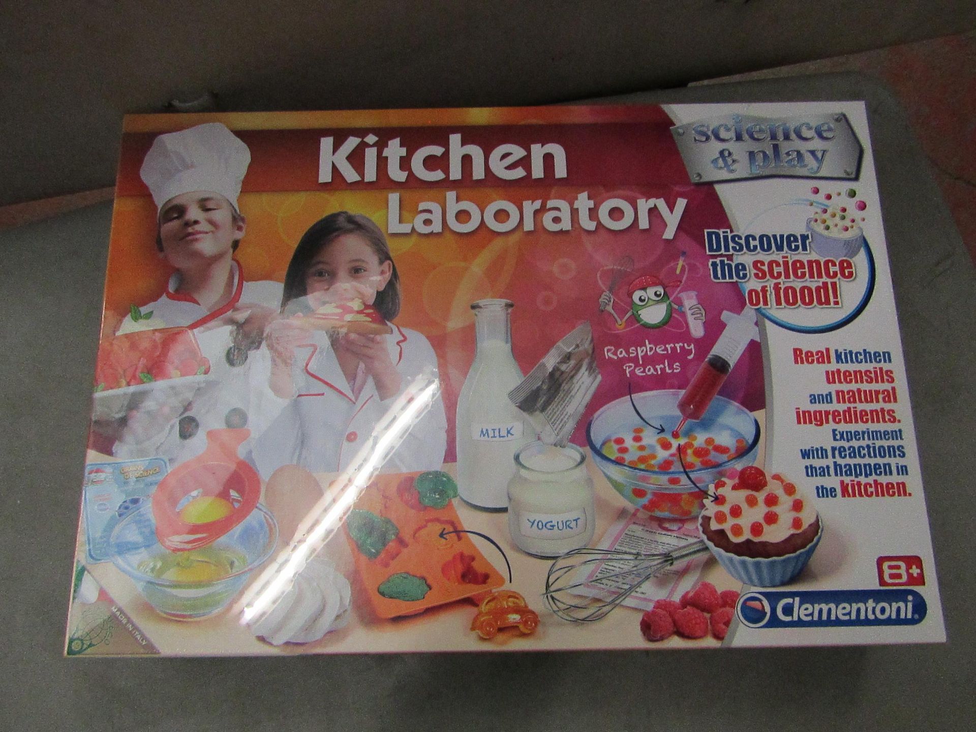 Science and Play Kithen Laboratory set. Still sealed.