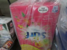 130 wash box of Surf with fragrant release Laundry detergent, the box has been damaged and