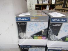 Megaman dimmable bulb, new and boxed. 900 Lumens / G53 / 40,000Hrs RRP Circa £19.99