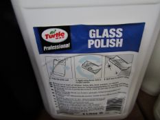 Turtle Wax - Professional Glass Polish (5 Litres) - Unused.