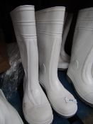 White Steel Toe Cap Wellies - Size 5 - New.