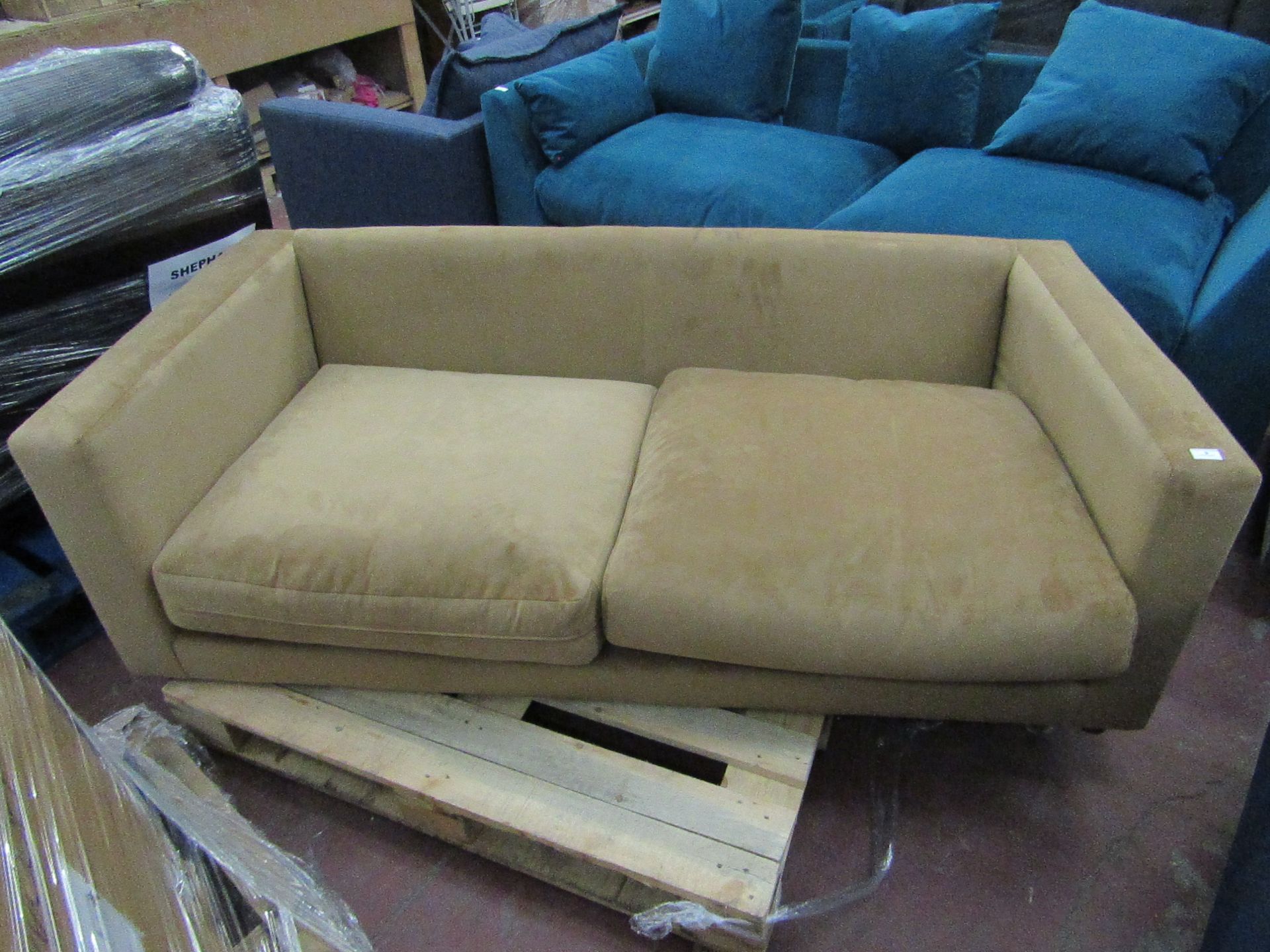 | 1x | SWOON VELOUR 2 SEATER SOFA | HAS NO FEET,NEEDS A CLEAN AND THE BACK CUSHIONS ARE MISSING