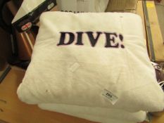 4x "Dive" Transforming Pillow's - 35x30cm Approx - Dirty, Do Need A Wash.