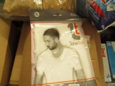 | 2X | V NECK COMPRESSION T-SHIRT, WHITE, SIZE XL | NEW AND PACKAGED | NO ONLINE RE-SALE | SKU - |