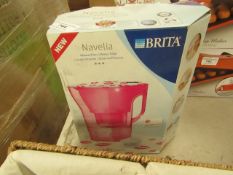 Brita Navelia 2.3L water Filter Jug. Unused & boxed