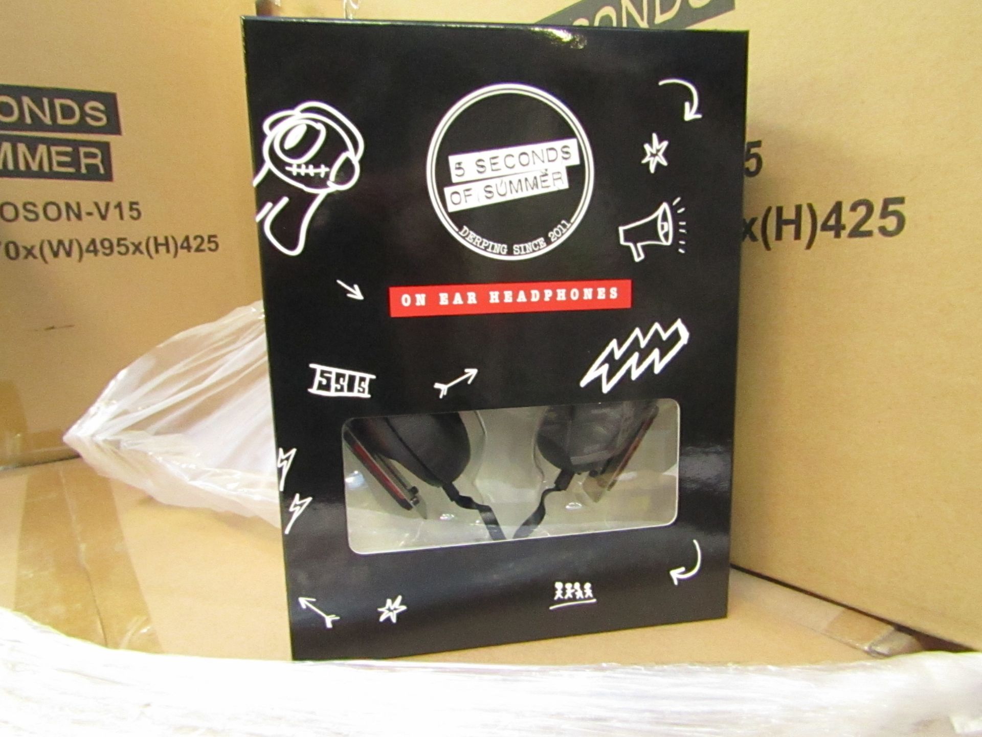 5 Seconds of summer Headphones - New & Boxed