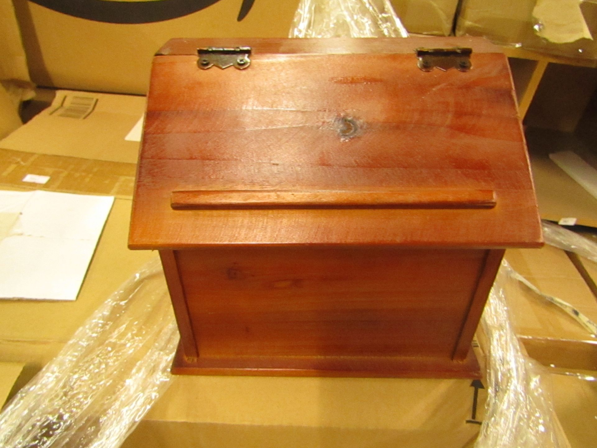 Wooden Podium Recipe Box. New & boxed