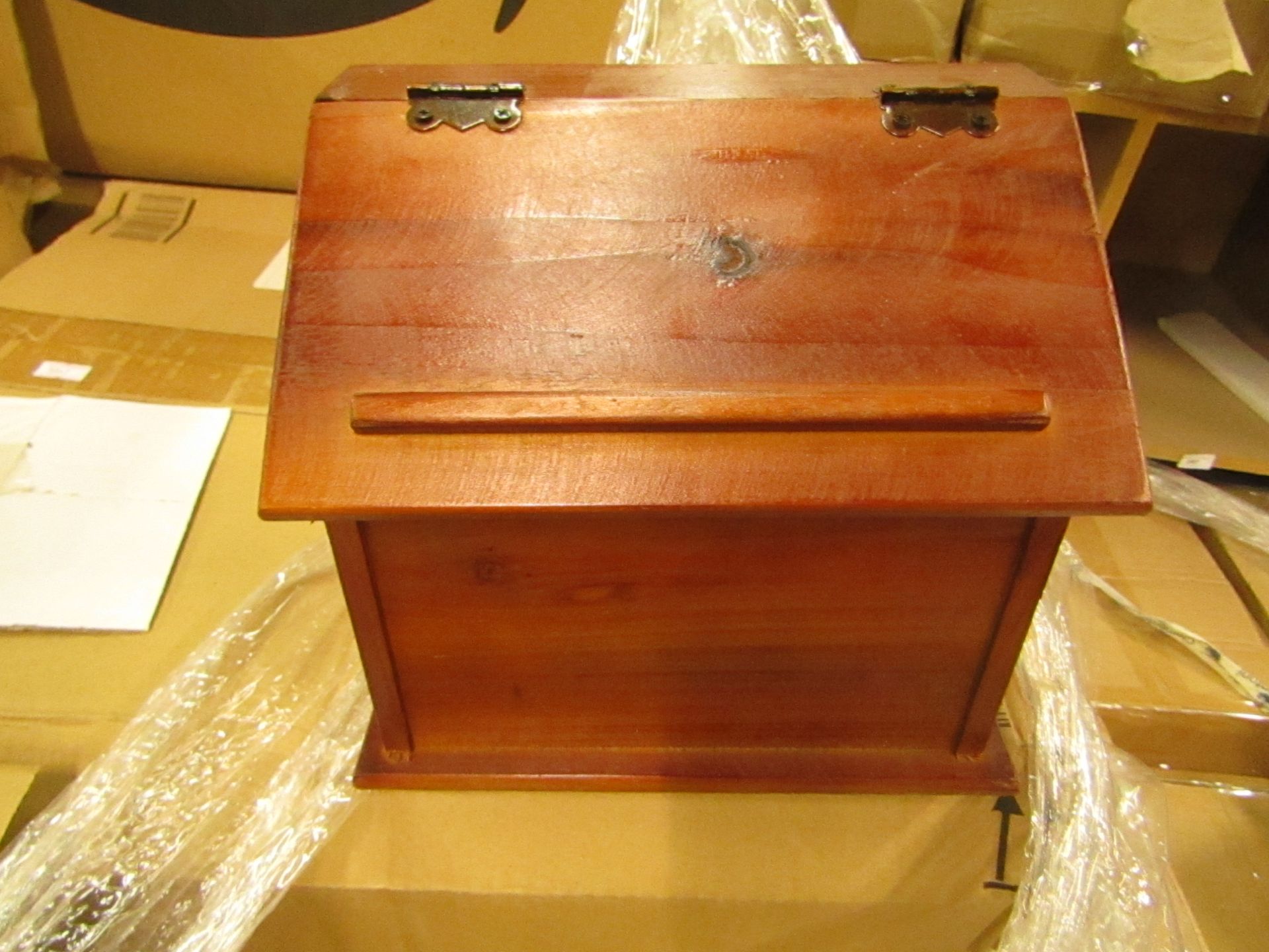 Wooden Podium Recipe Box. New & boxed