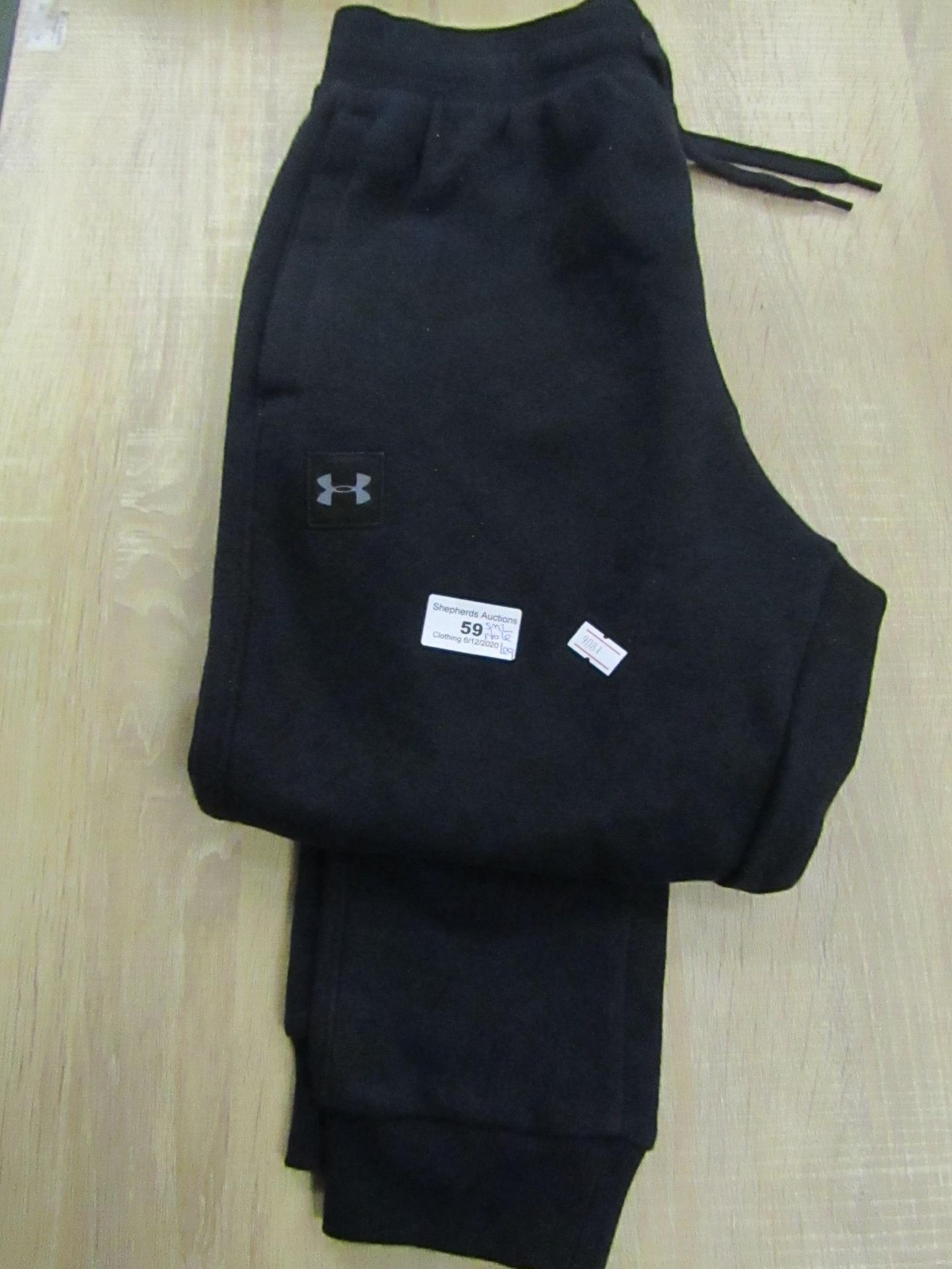 Under Armour Tracksuit Bottoms Size S,(Please Note They Have a Small Hole in right leg )