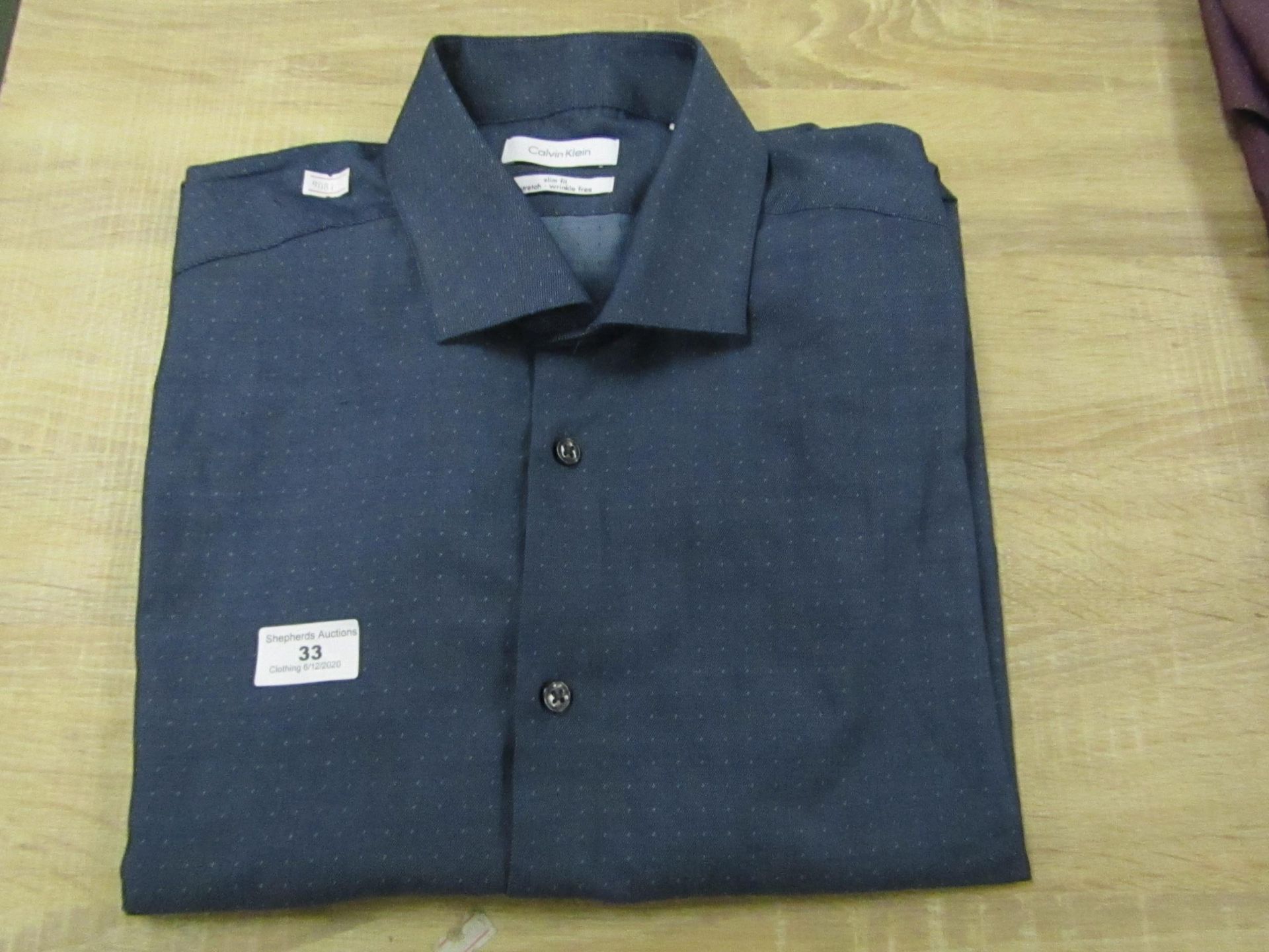 Calvin Klein Slim Fit long Sleeve men's Shirt Size L Wrinkle Free, New with tags,(See Picture for