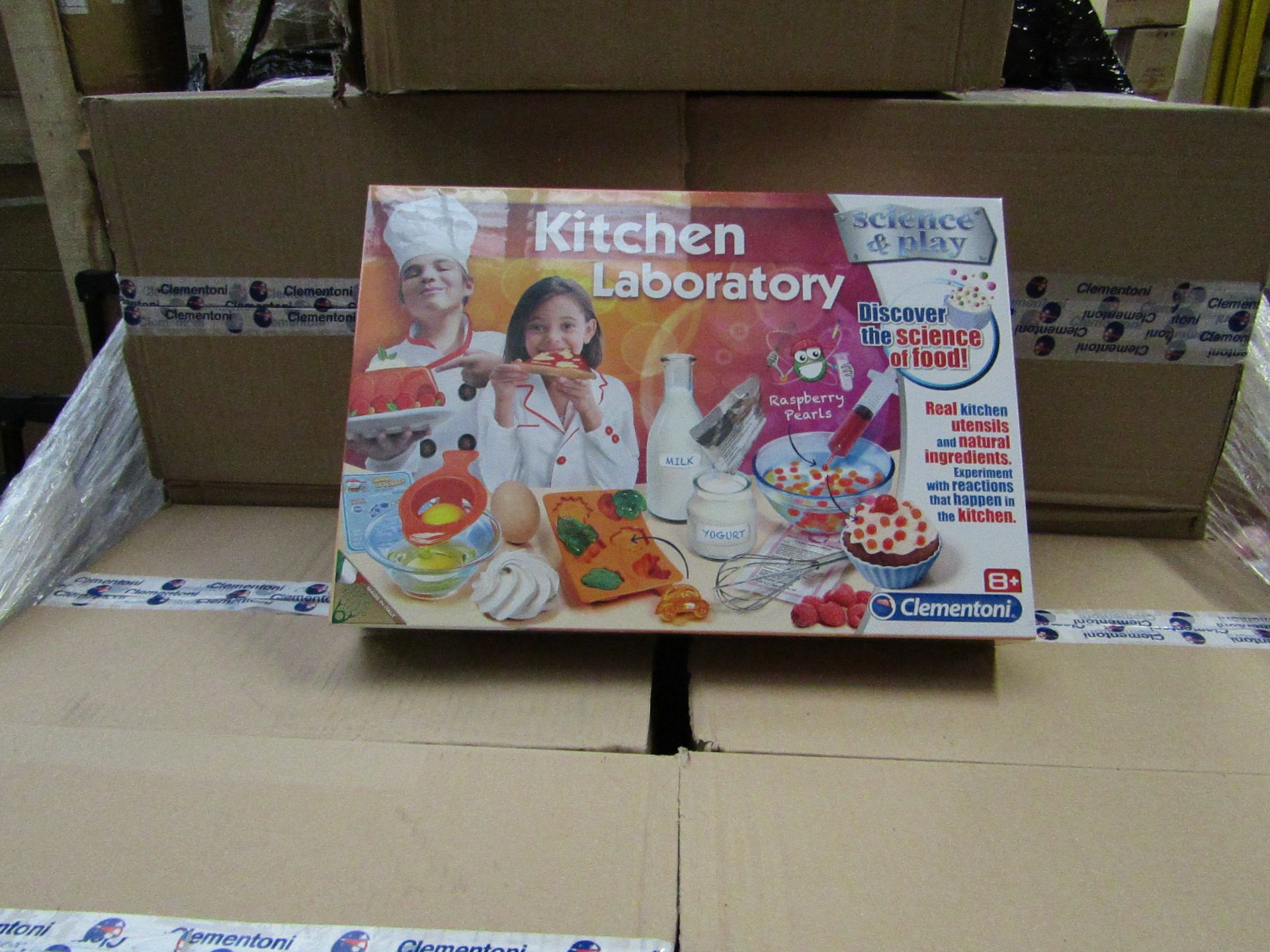 Pallet of 15x Boxes (6 Units Per Box) - Clementoni - Science & Play Kitchen Laboratory - New &