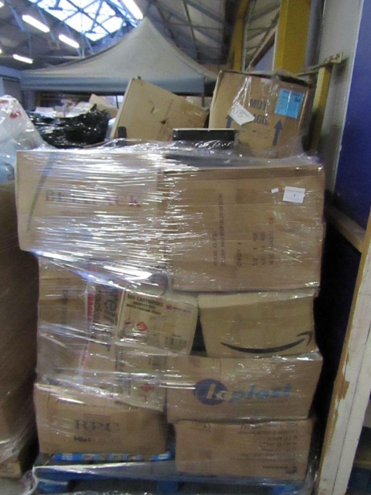 Pallets of Customer return Household items from a large online retailer.