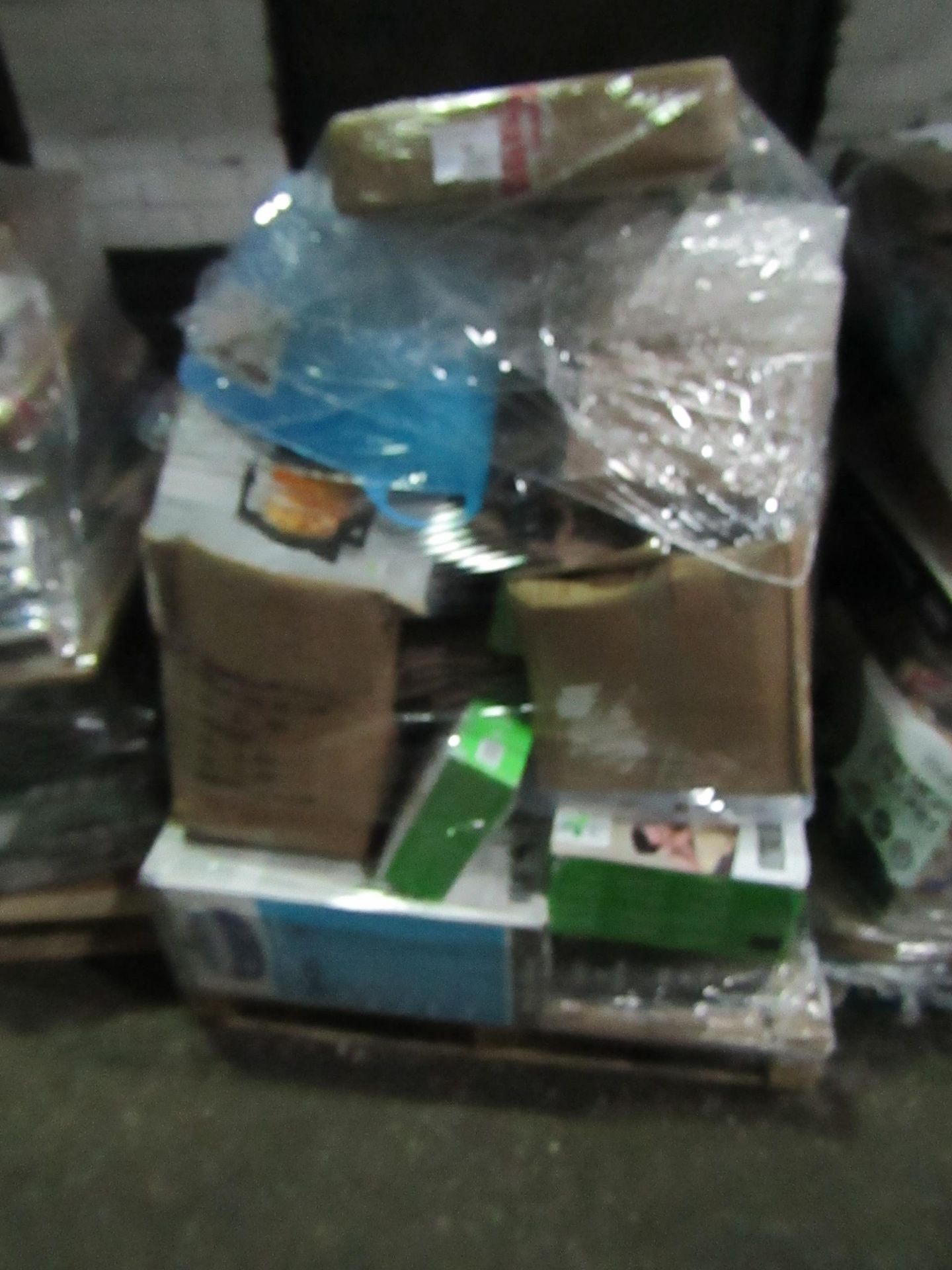 Pallet of Raw customer returns House hold items some are undelivered items and some will be