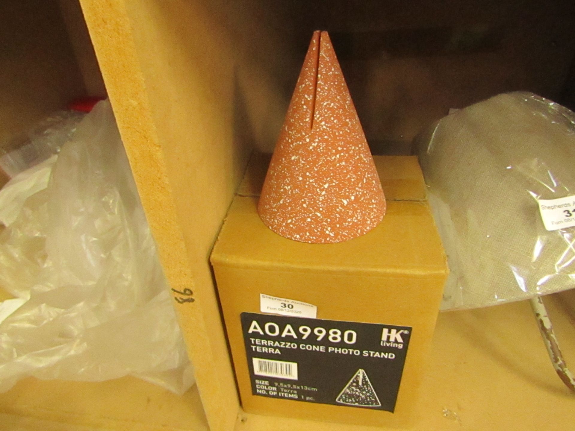 | 1X | HK LIVING TERRAZZO CONE PHOTO STAND | BOXED AND UNCHECKED | RRP £25 |