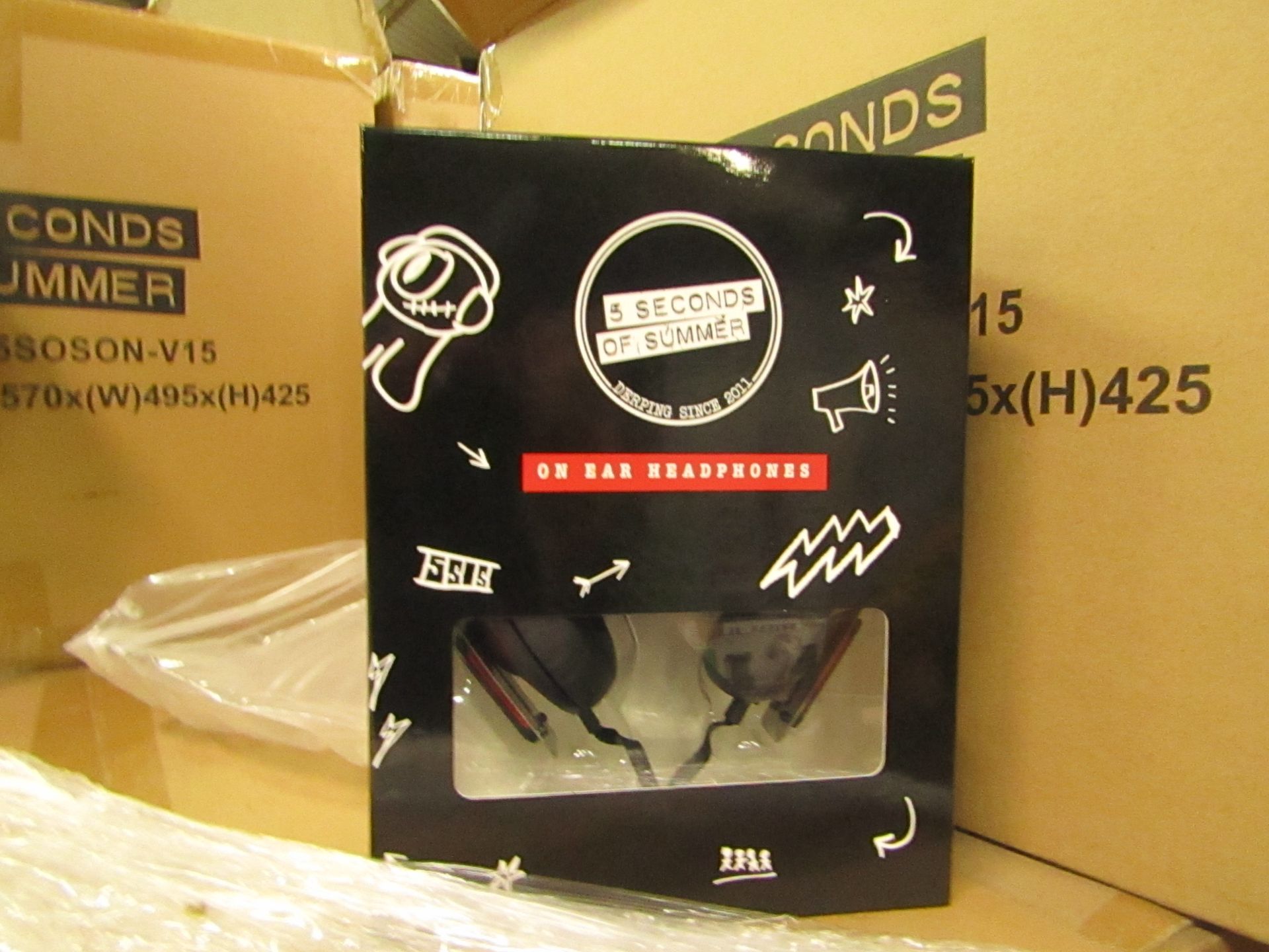 4x 5 Seconds of summer headphones - New & Boxed