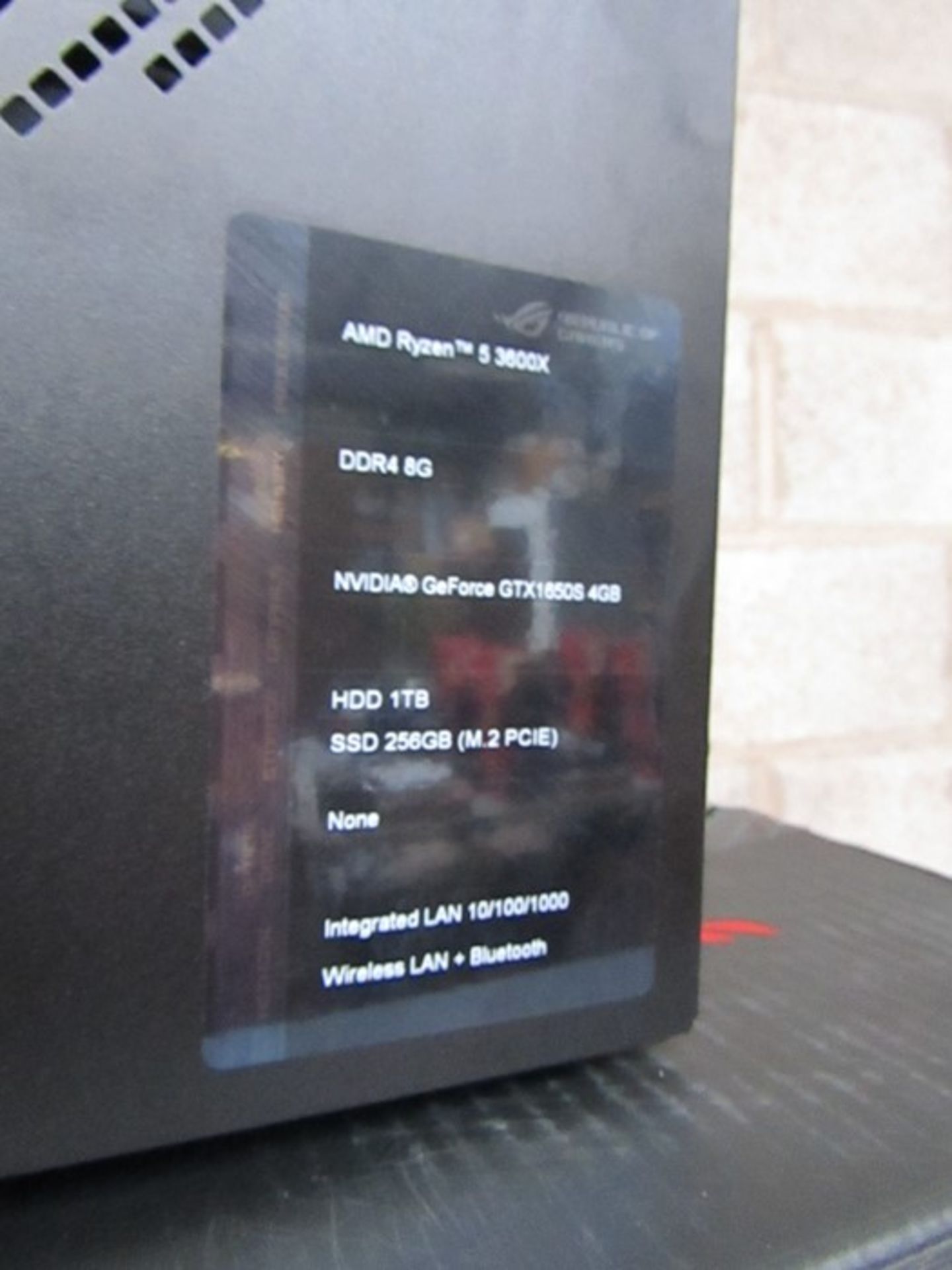 Asus ROG Strix G15DH Gaming Tower Gaming Desktop - Specs stated on the picture, powers on but - Image 5 of 6