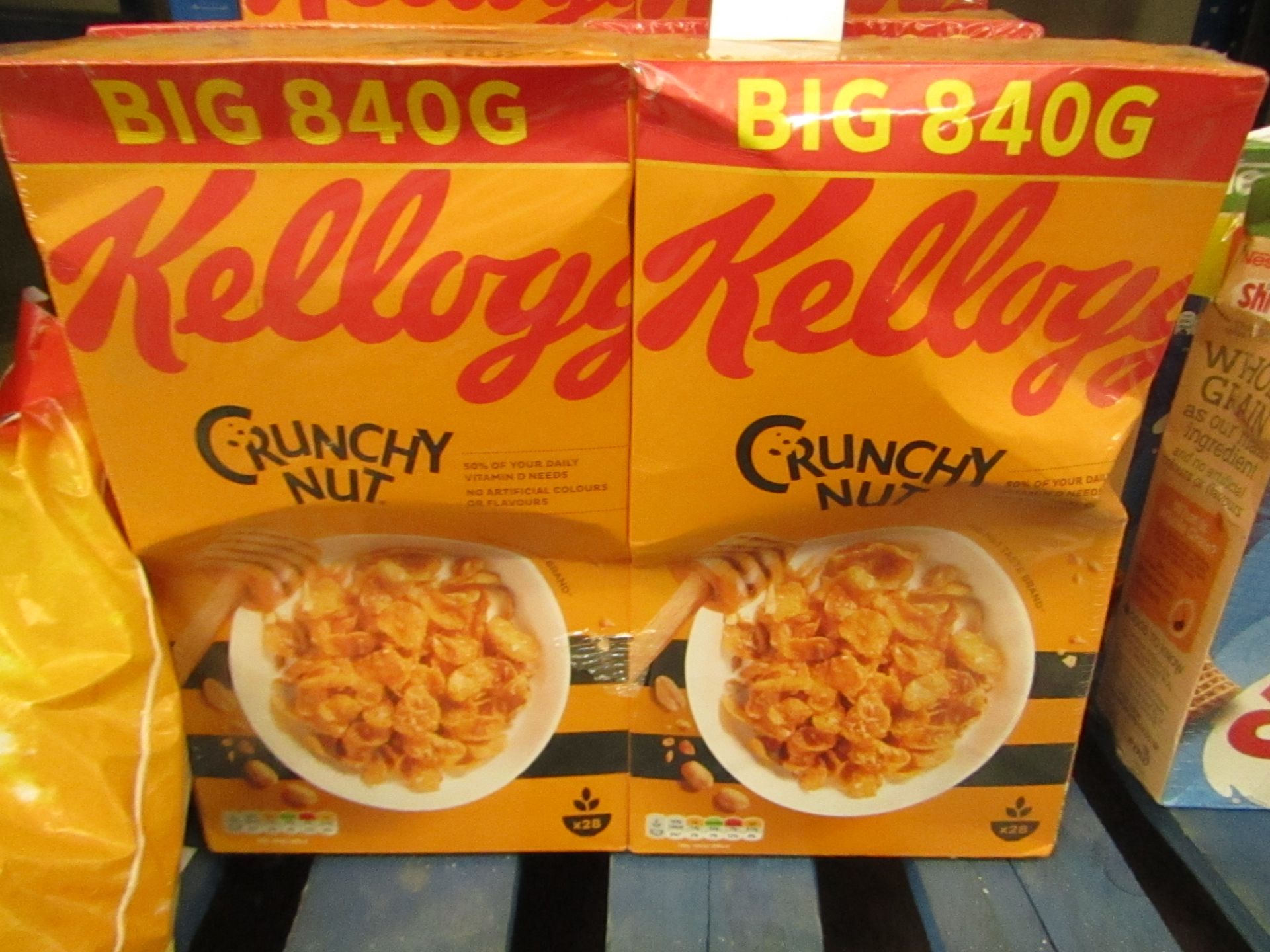 2 x 840g Kellogs Crunchy Nut. BB 7/8/21. Outer boxes may be slightly damaged but products are