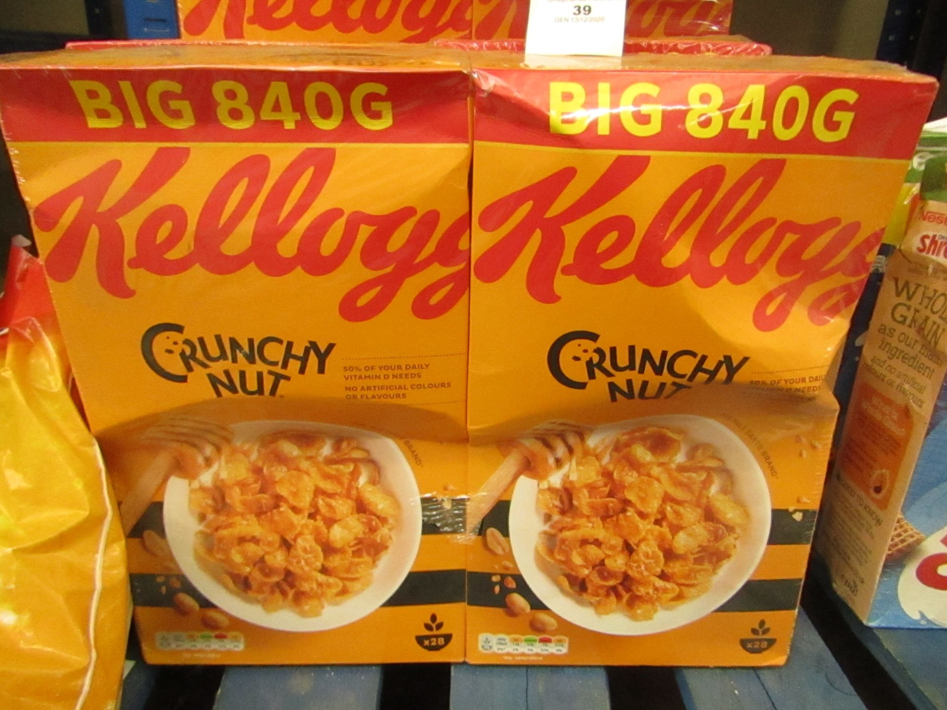 2 x 840g Kellogs Crunchy Nut. BB 7/8/21. Outer boxes may be slightly damaged but products are