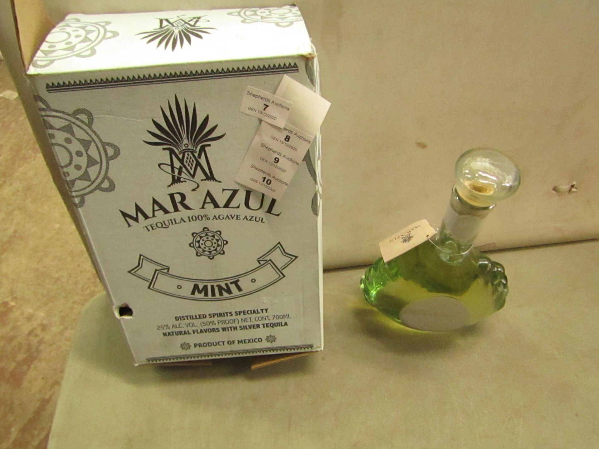 NO VAT!! 1 X 700ml Bottle of Mar Azul Mint flavoured Tequila, 25% ABV (50% proof), new and sealed,