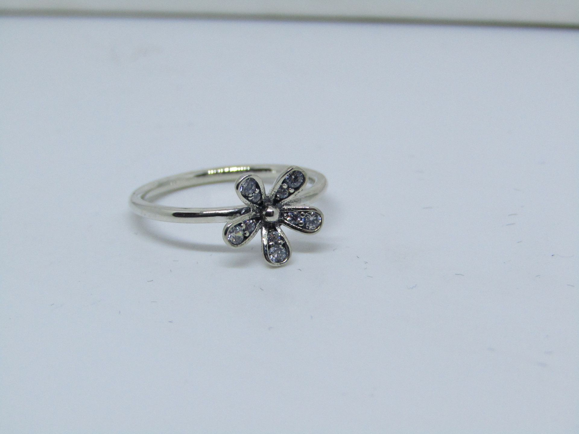 Pandora Ring size 60, new with presentation bag