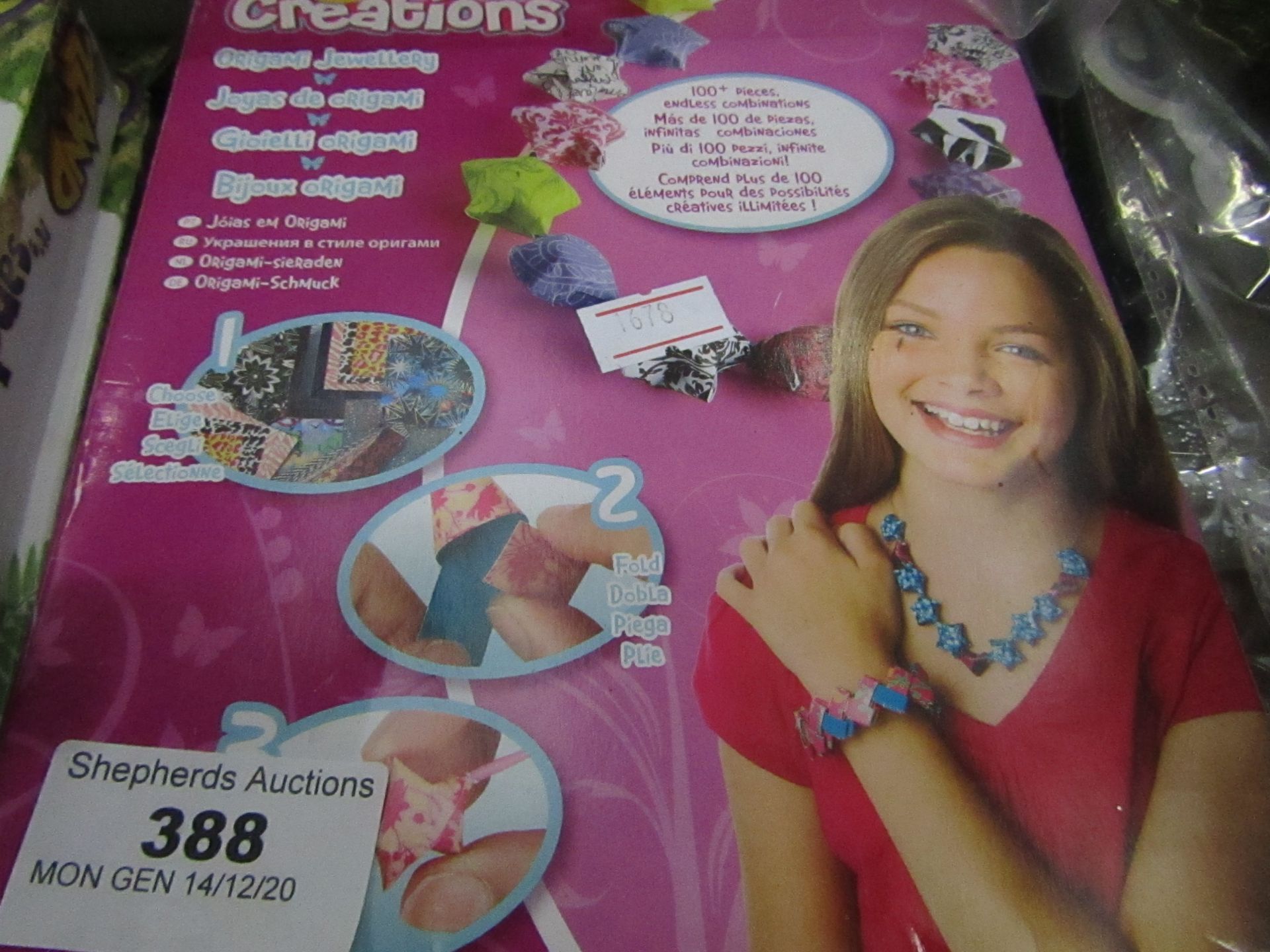 Crayola - Creations Origami Jewellery - Unchecked & Boxed.