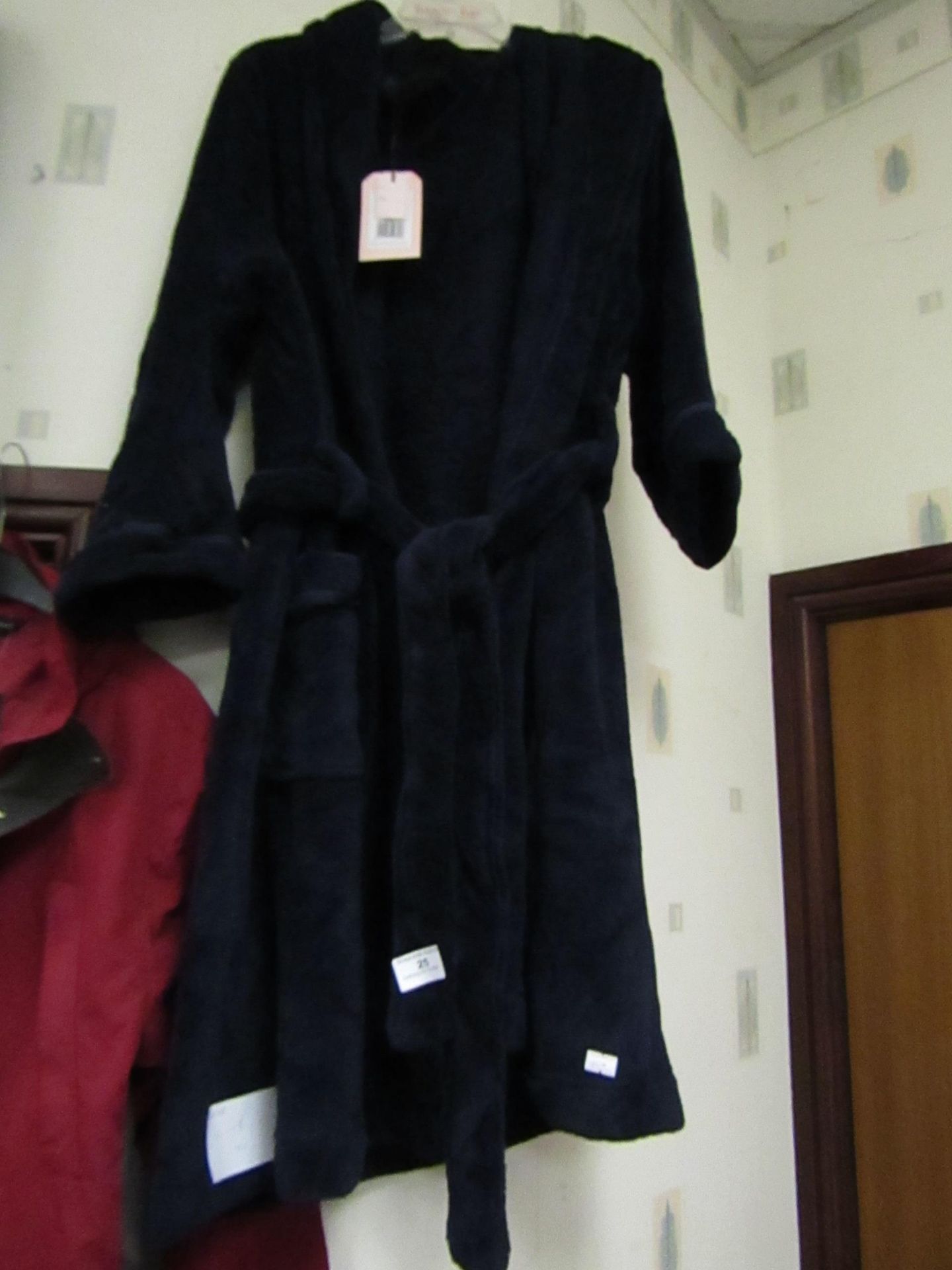 Ladies Fleecy Dressing Gown Size 16-18 New With Tags