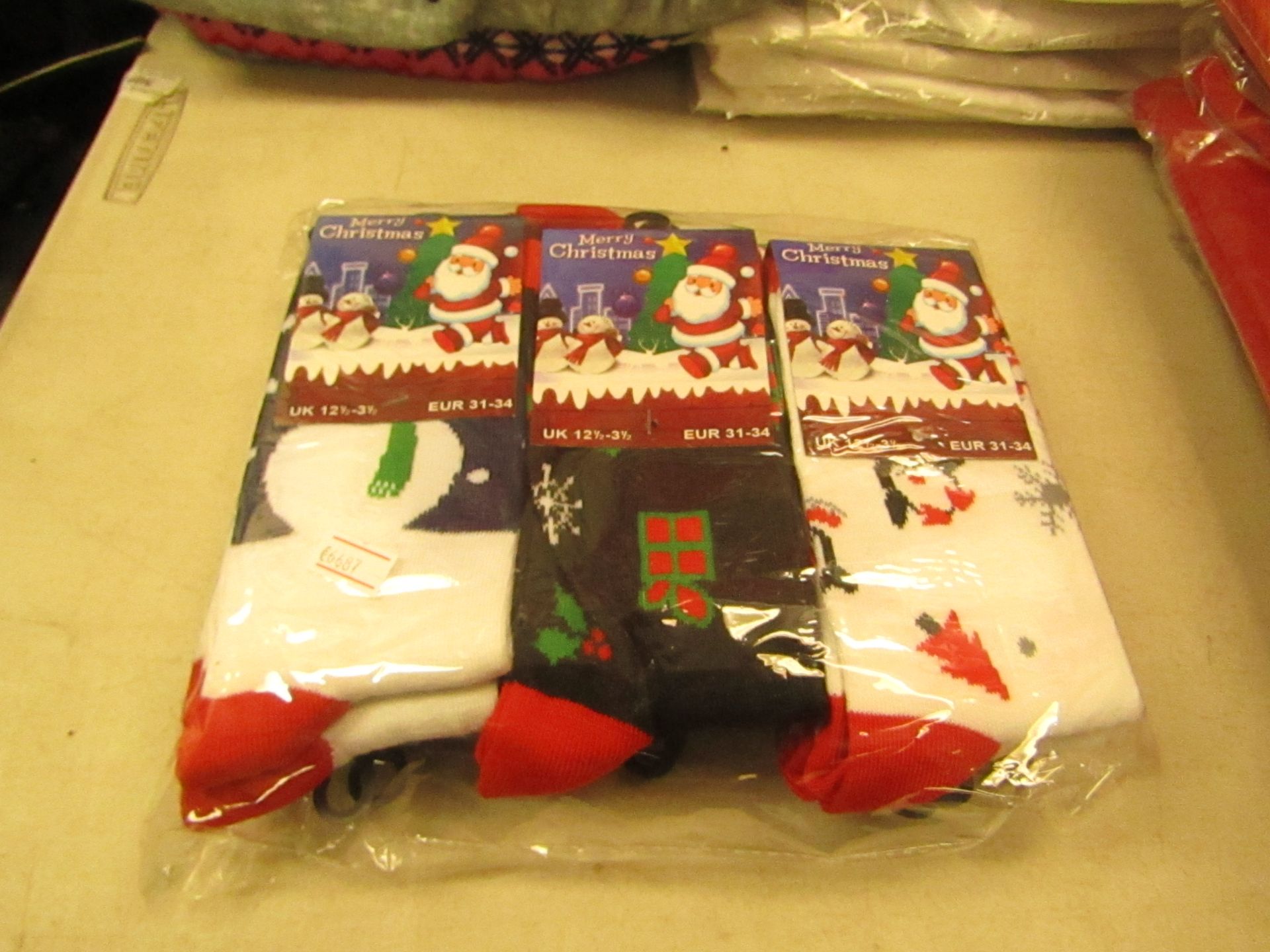 Pack of 12 Childrens Xmas socks, new size 12.5 - 3.5.