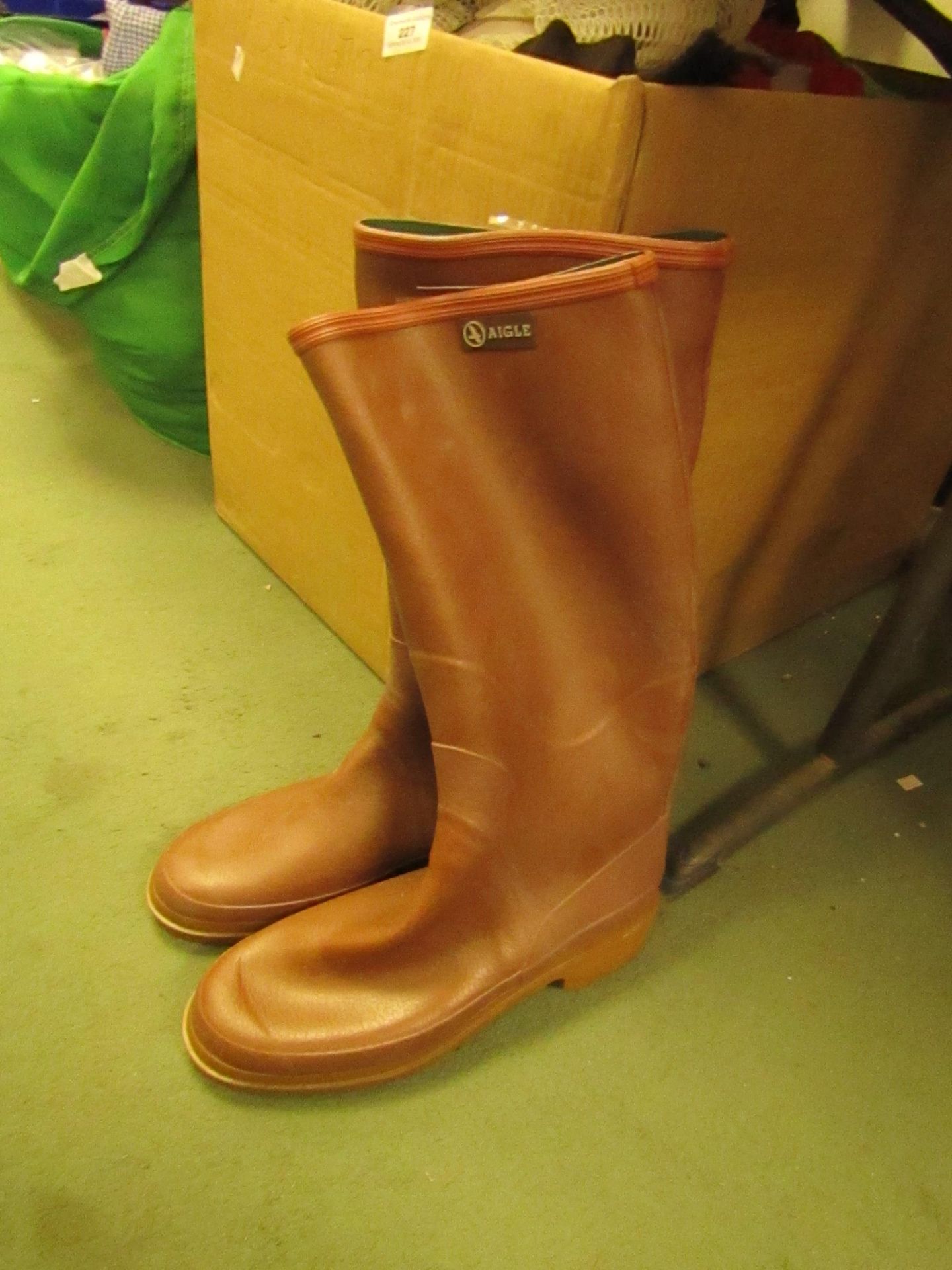 Aigle Wellingtons Size 45 ( Unworn Need A Wipe )