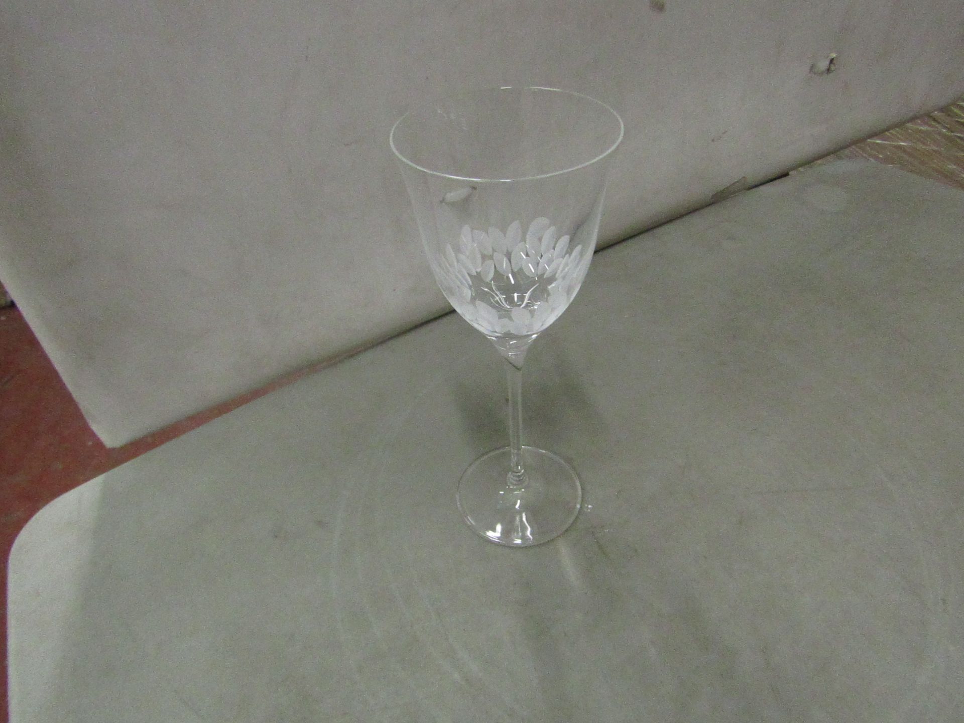 6 x Wine Glasses. New. See Image For Design