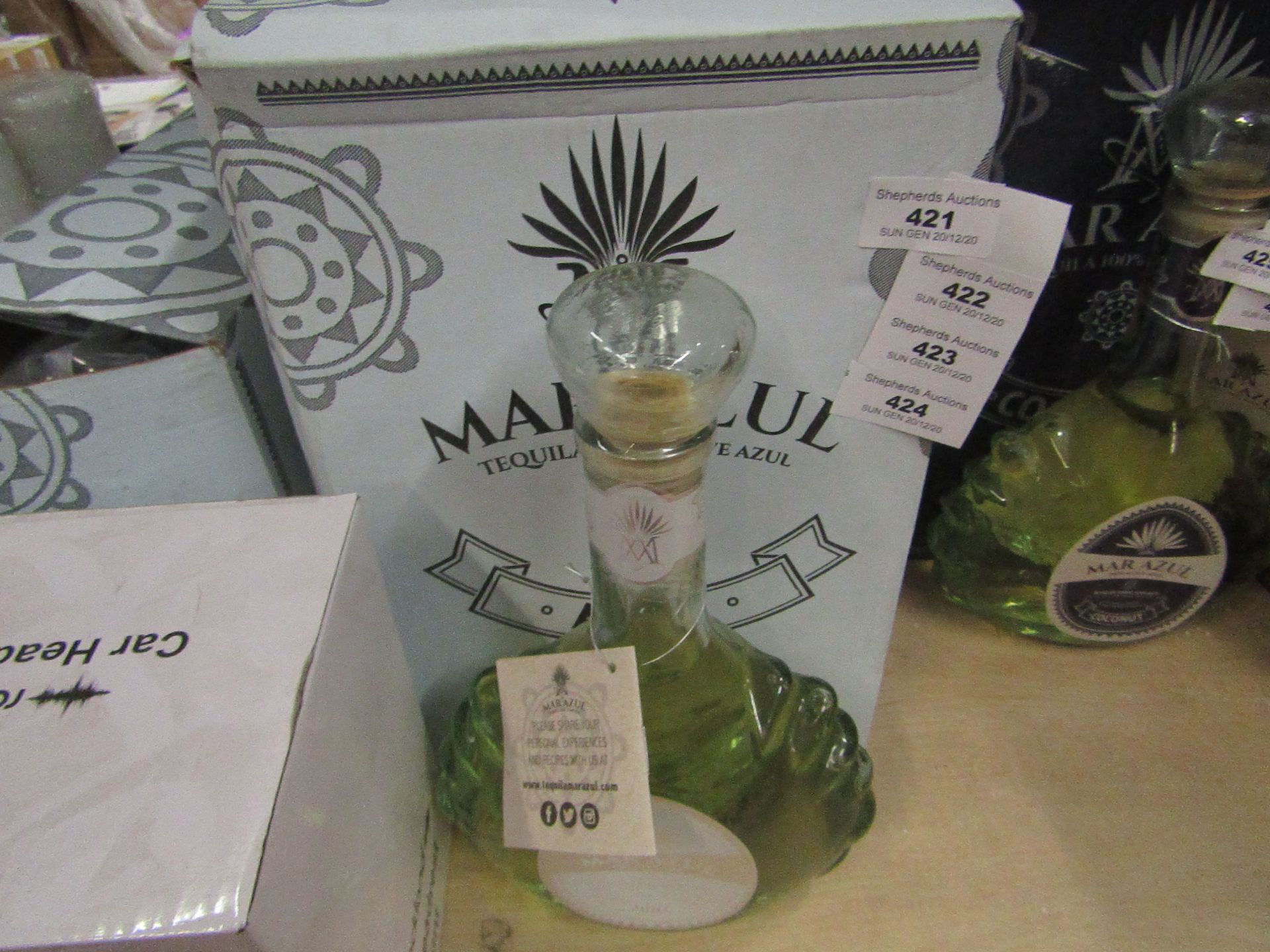 NO VAT!! 1 X 700ml Bottle of Mar Azul Mint flavoured Tequila, 25% ABV (50% proof), new and sealed,