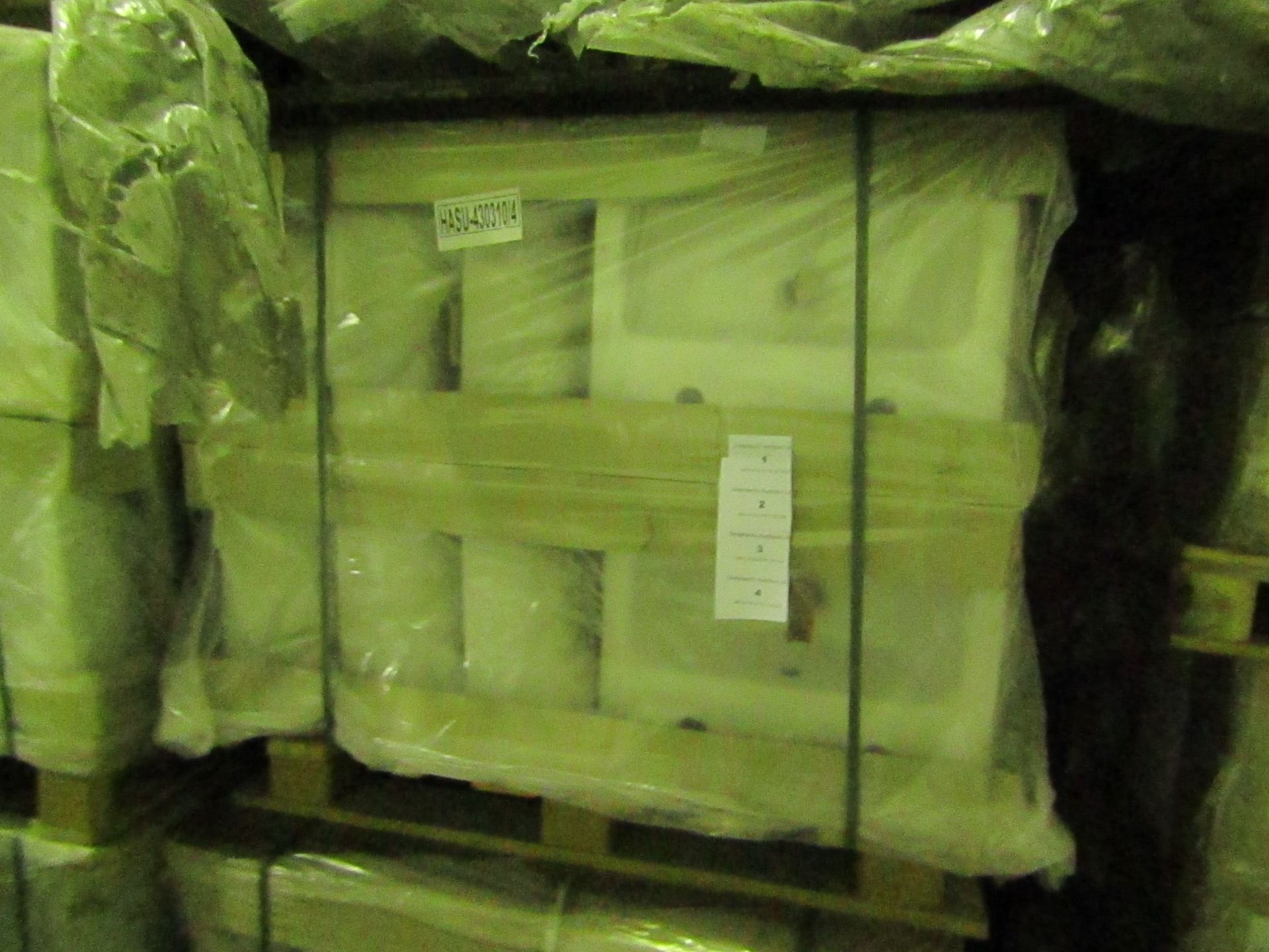 Pallet of approx 28x Lecico Senner 430mm basins, new.