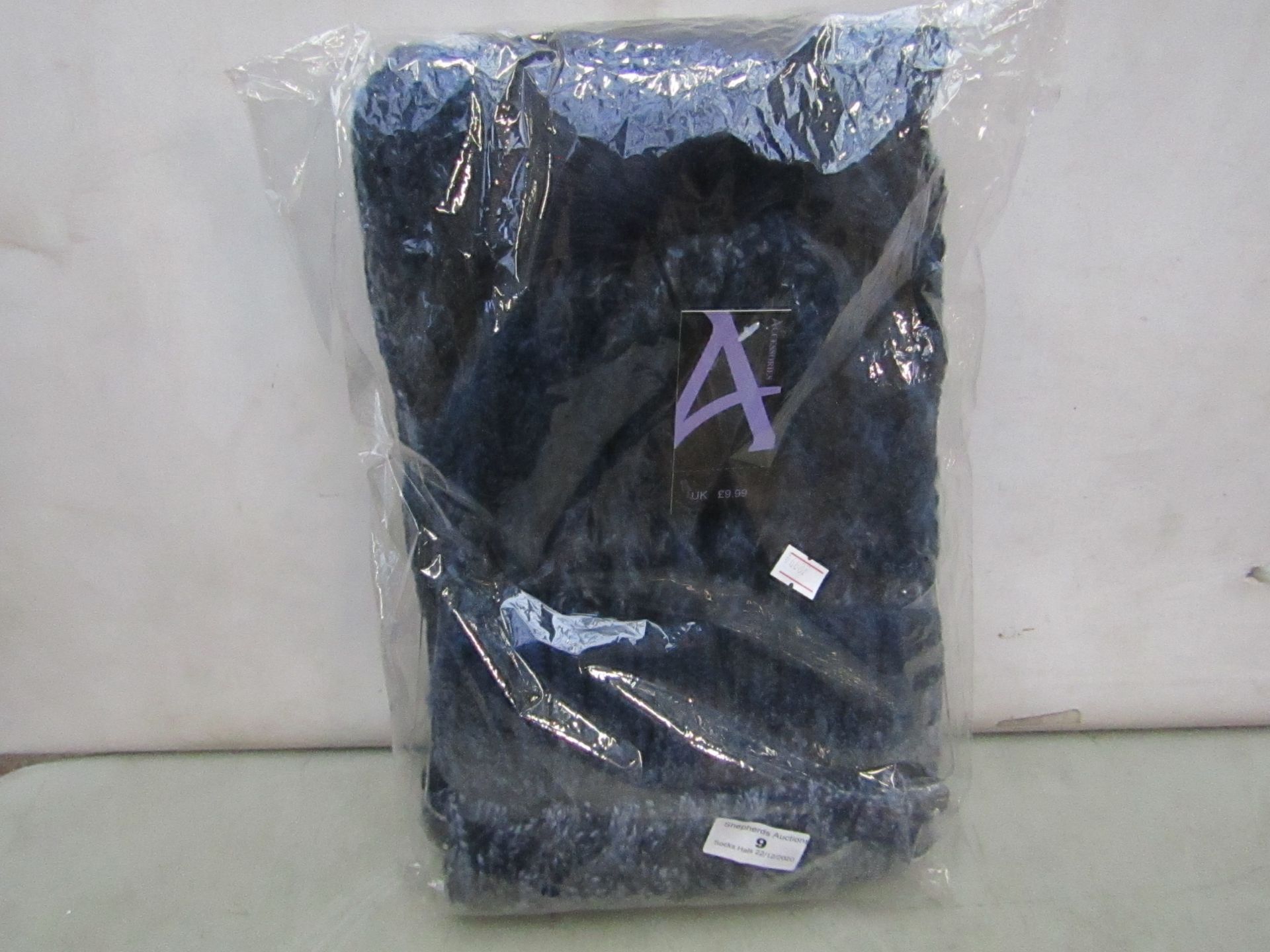 Accessories - Navy Dyed Knitted Wool Hat & Scarf Set - New & Packaged.