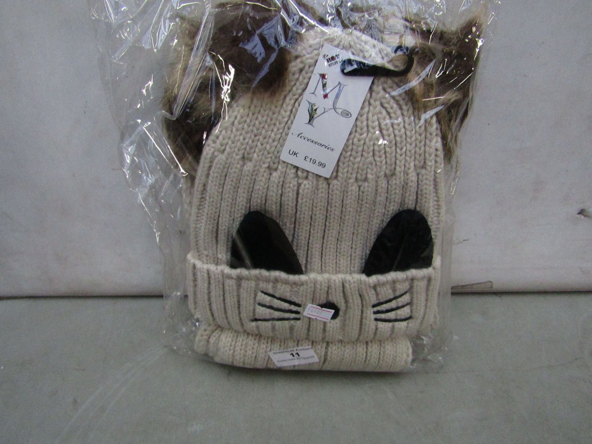 Accessories - Beige Knitted Wool Hat & Scarf Set - New & Packaged. - See Image For Design.