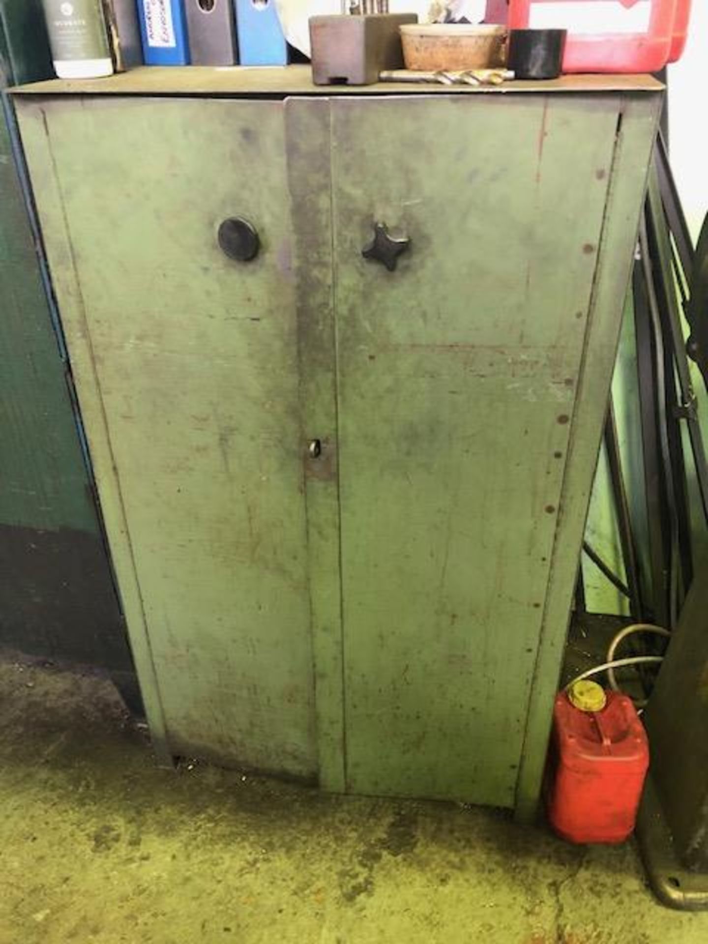 Steel cabinet including large quantity of drill bits and associated tooling - Image 8 of 8