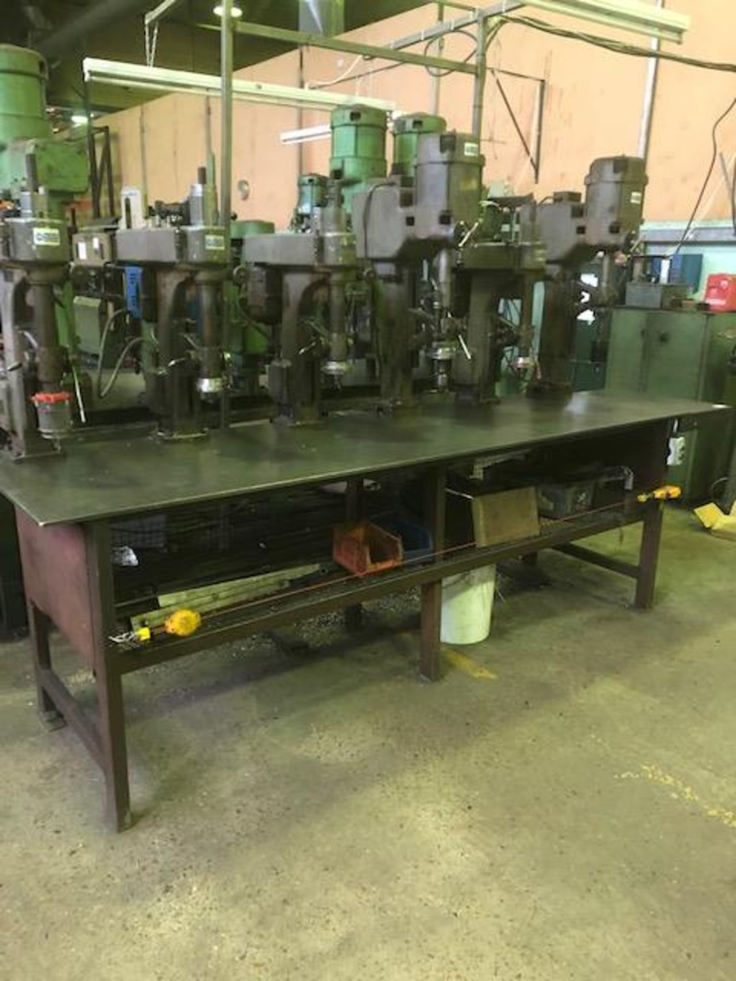 Steel drill bench with 6 overhead pillar drill units - Image 3 of 9
