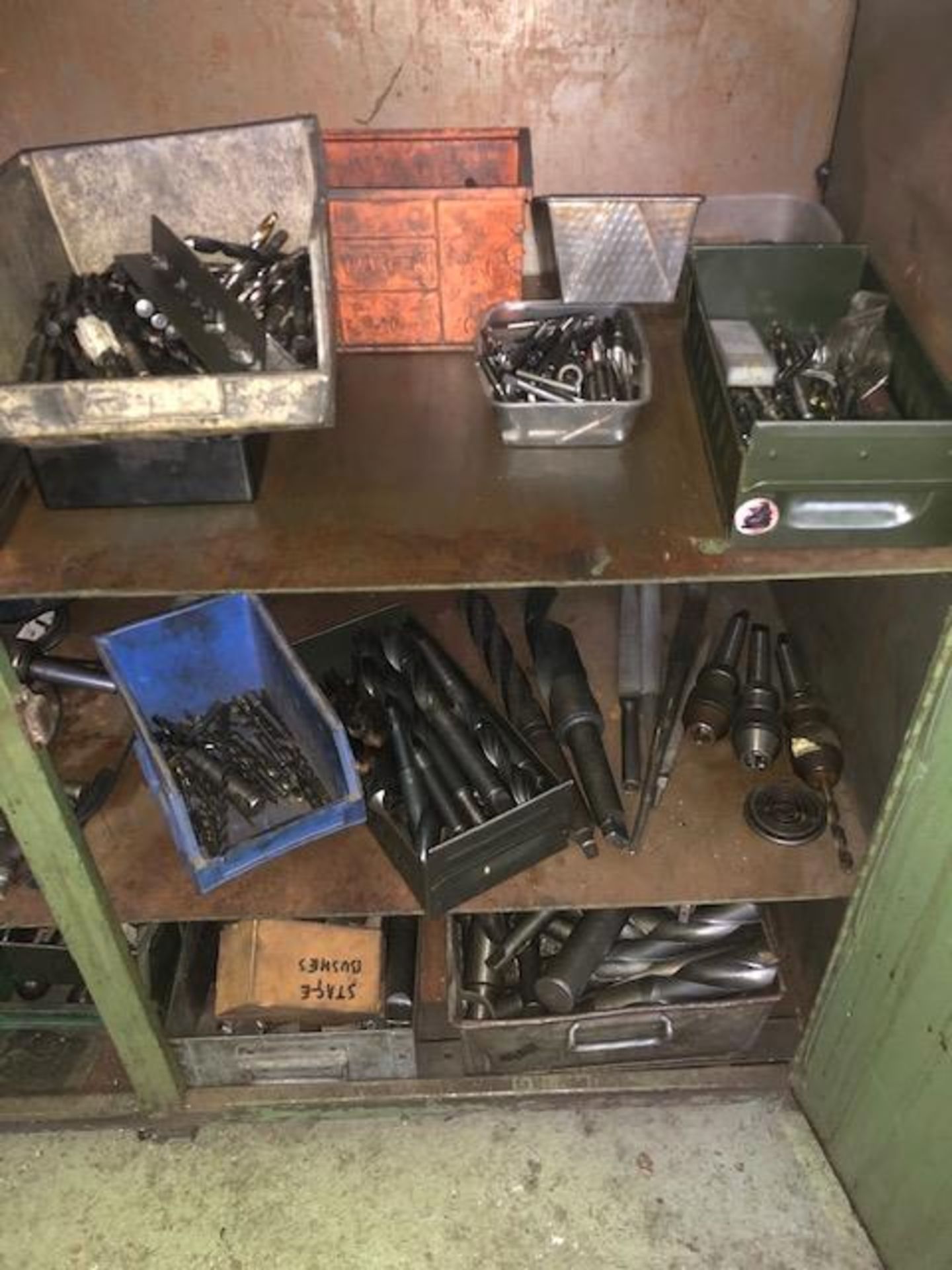 Steel cabinet including large quantity of drill bits and associated tooling - Image 3 of 6