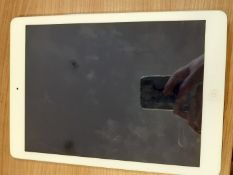 Apple iPad Air 16GB Model A1474