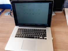 Apple Mac Book Pro 15" mid 205 Model