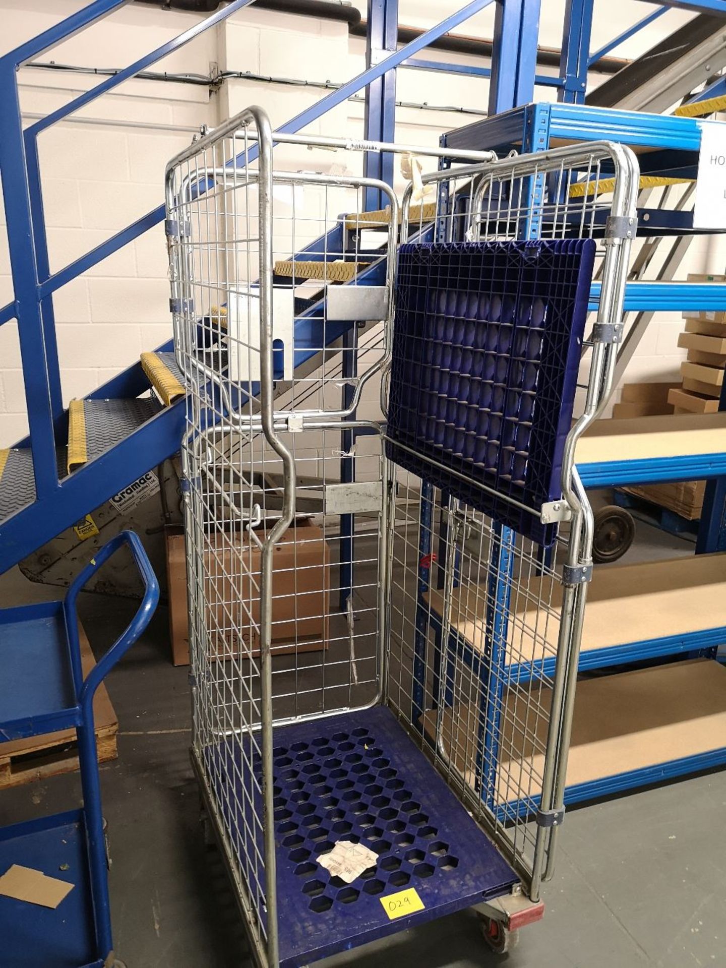 (2) Mobile metal trolleys with undershelf Mobile metal cage - Image 2 of 3