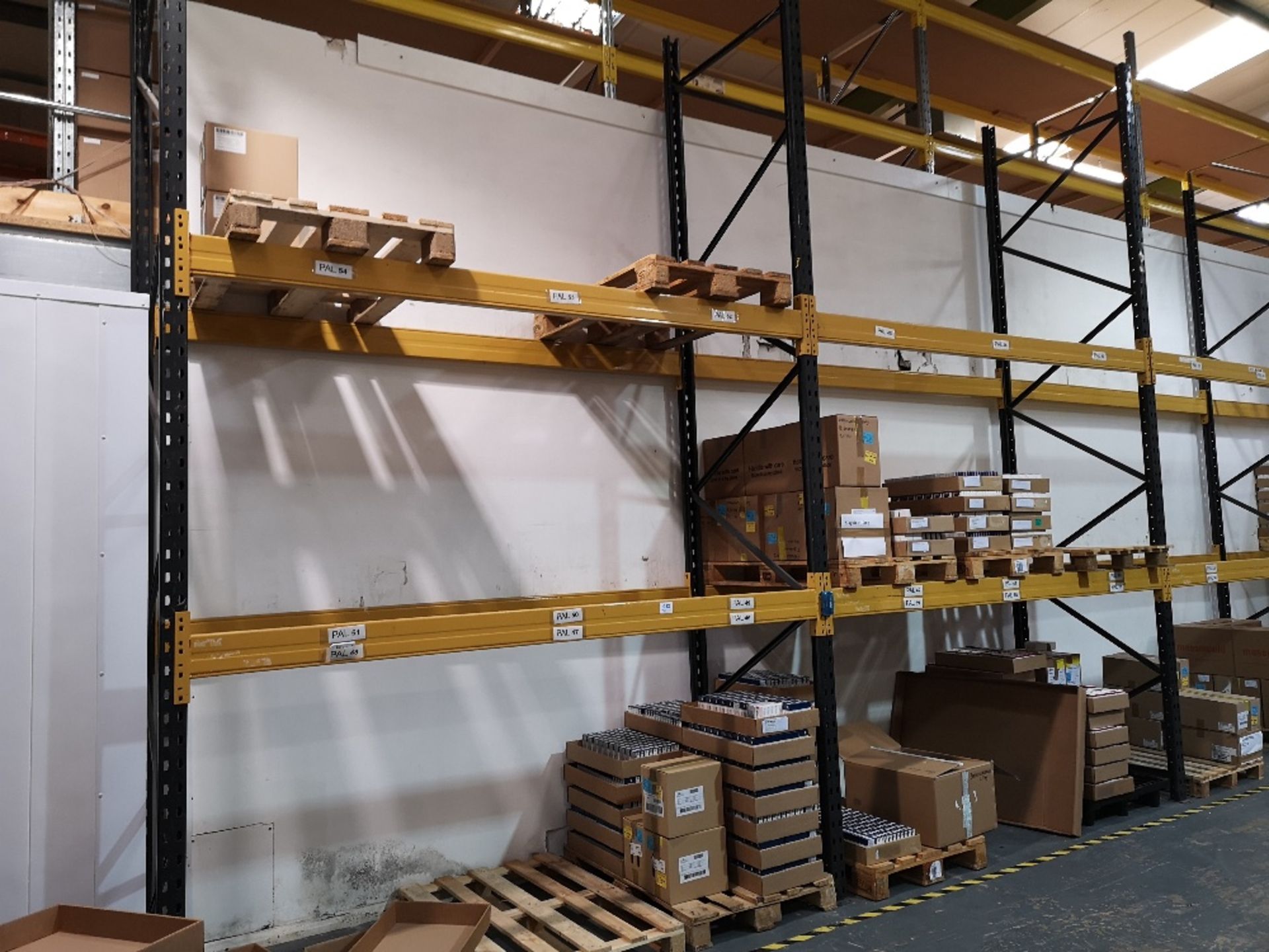 Heavy Duty Pallet Racking - (21) Uprights - (67) Beams