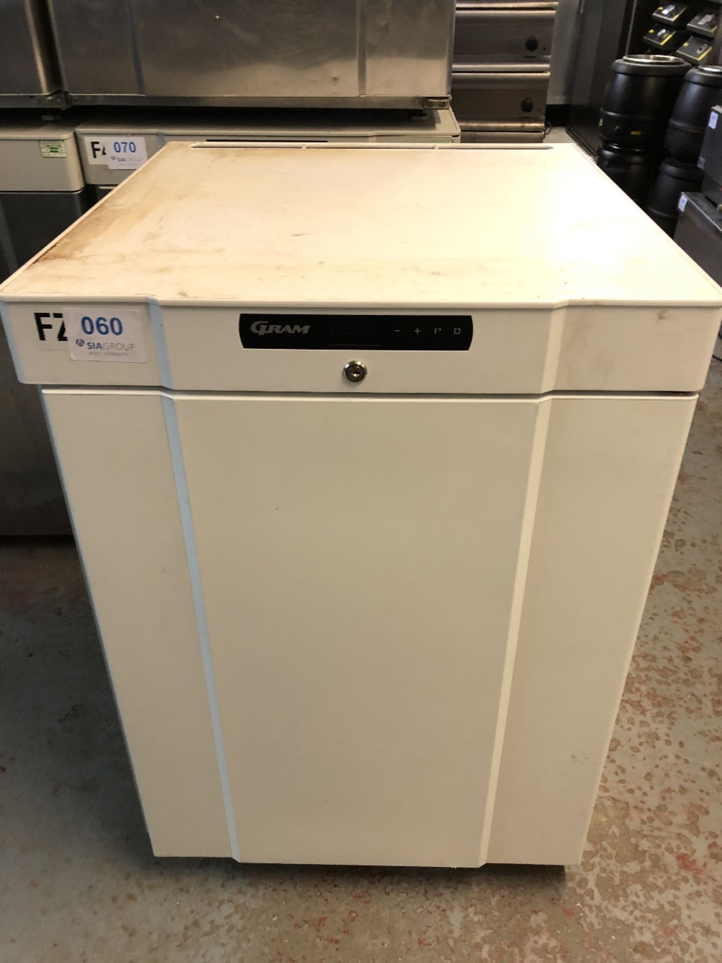 Gram F210 LG 3W Compact Single Door 125Ltr Undercounter Freezer