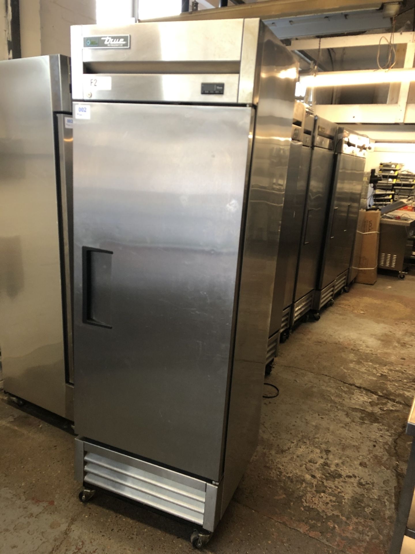 True Refrigeration T-19E-HC Upright Commercial Stainless Steel Fridge - Image 2 of 4