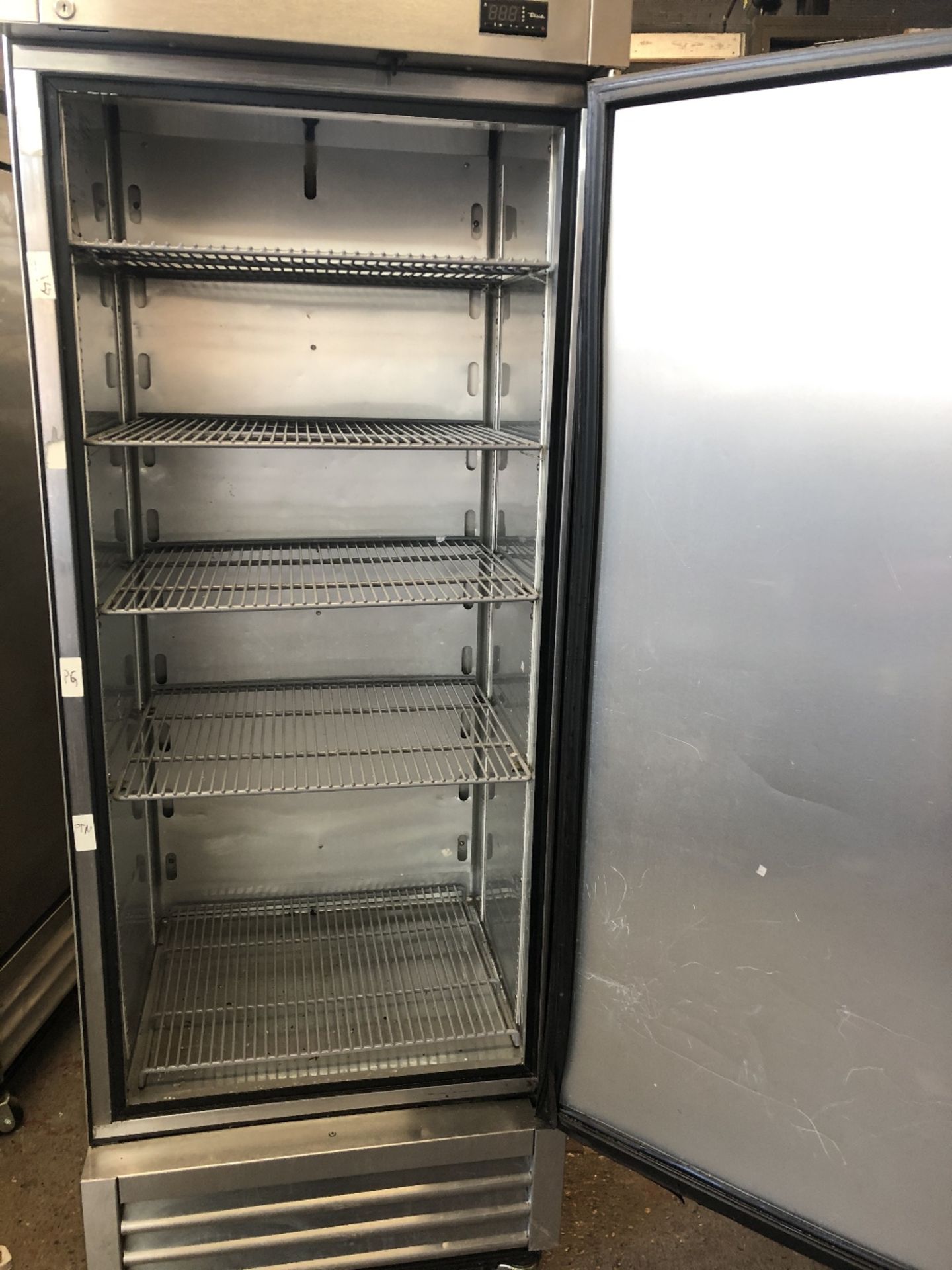 True Refrigeration T-19E-HC Upright Commercial Stainless Steel Fridge - Image 4 of 4