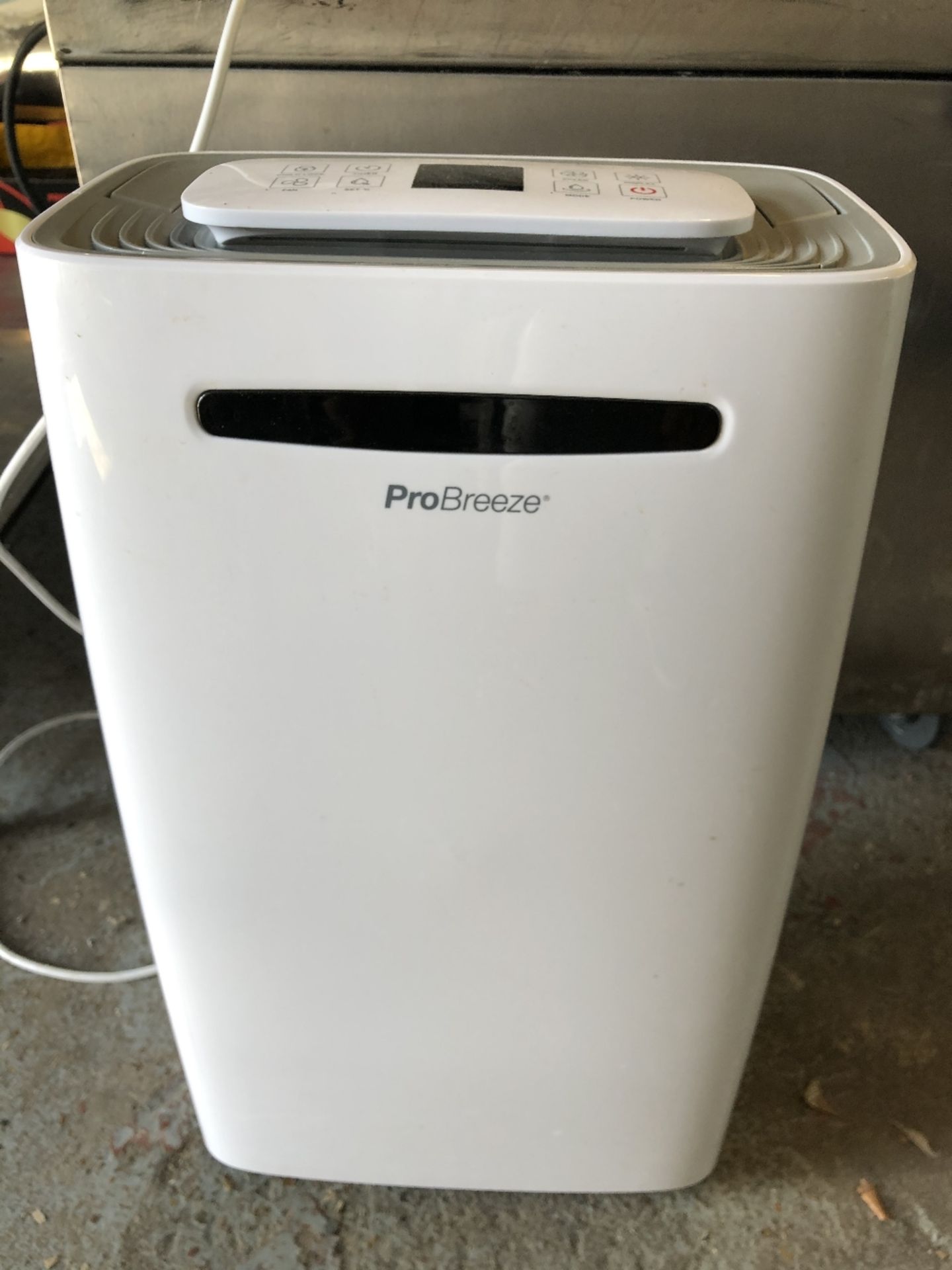 ProBreeze PB-08 Compact LED Display 20Ltr Dehumidifier - Image 2 of 3