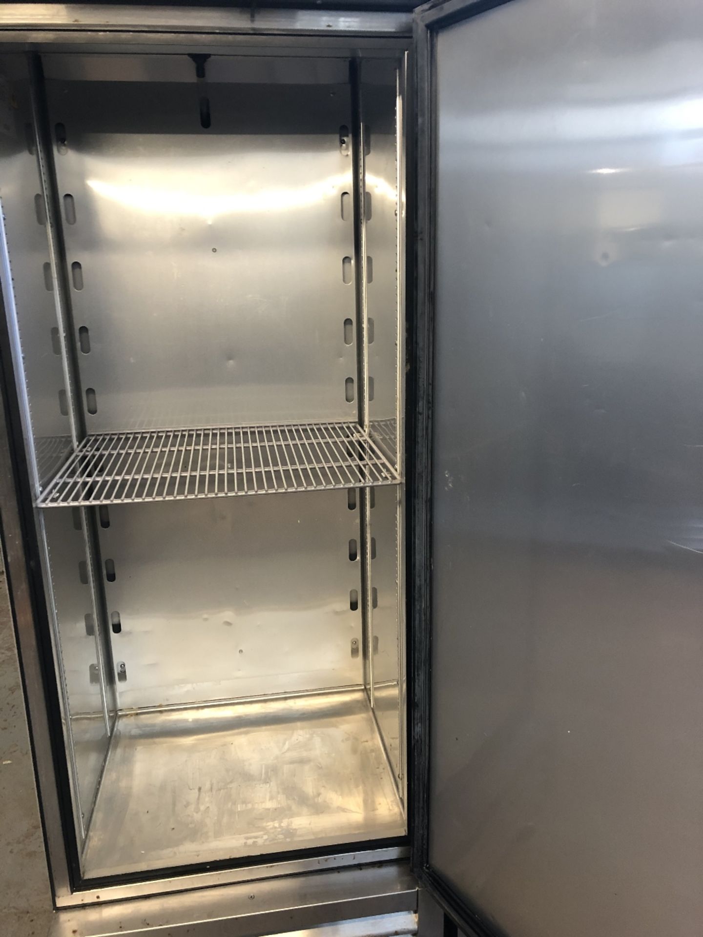 True Refrigeration T-19E-HC Upright Commercial Stainless Steel Fridge - Image 4 of 4