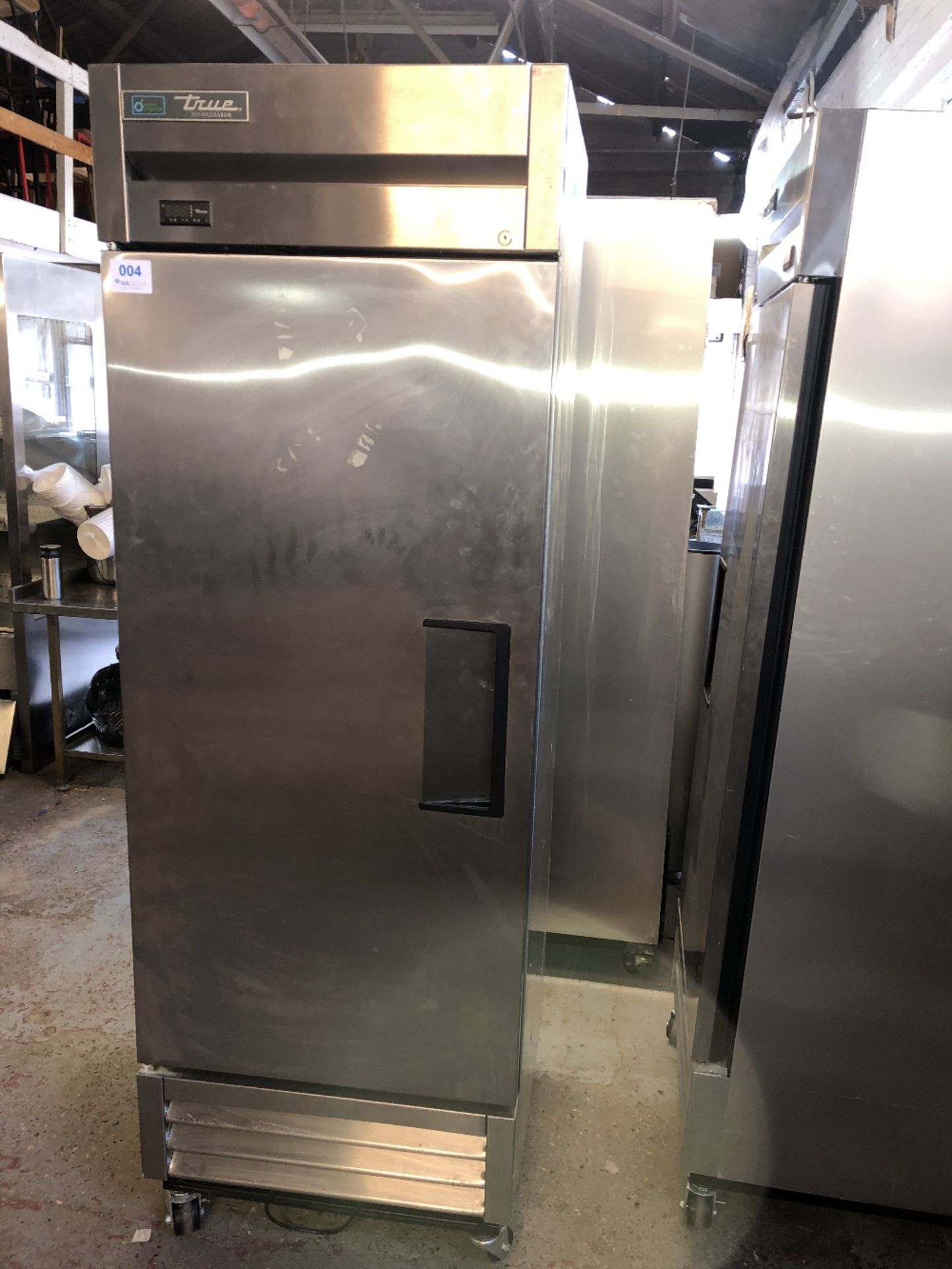 True Refrigeration T-19E-HC Upright Commercial Stainless Steel Fridge - Image 2 of 4